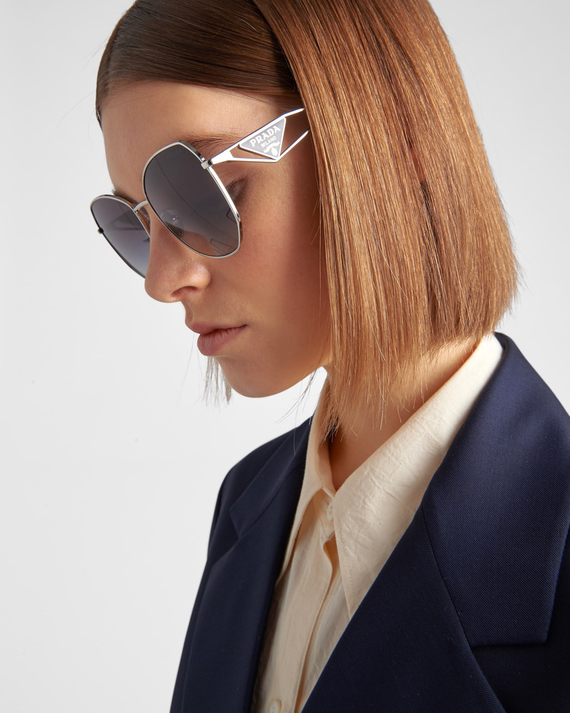 Prada Sunglasses with triangle logo outlook
