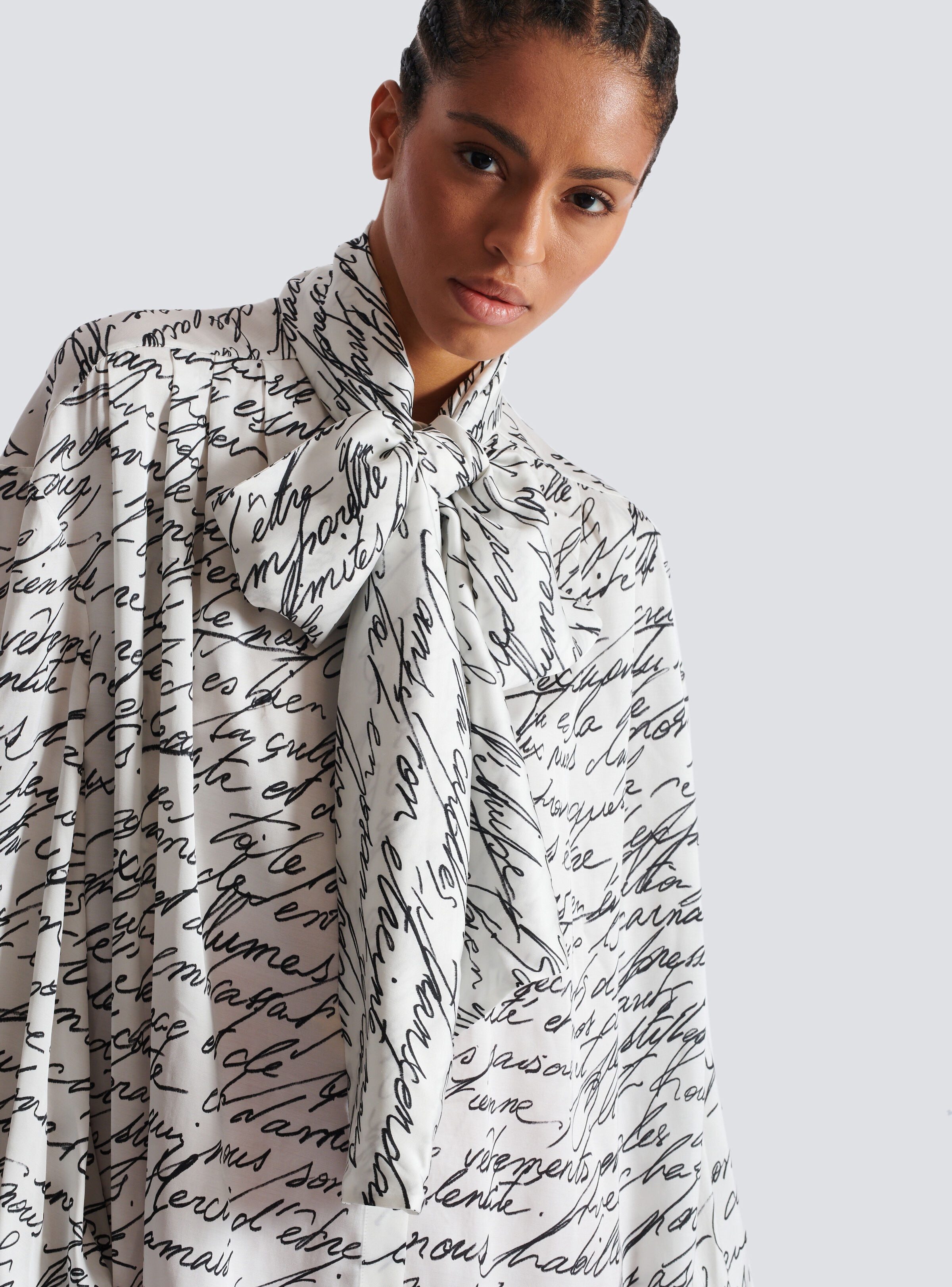 Pussy-bow shirt with "Love Letter" print - 7