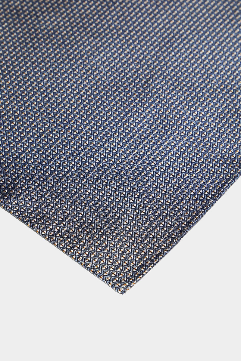 D2 CLASSIC POCKET SQUARE 3