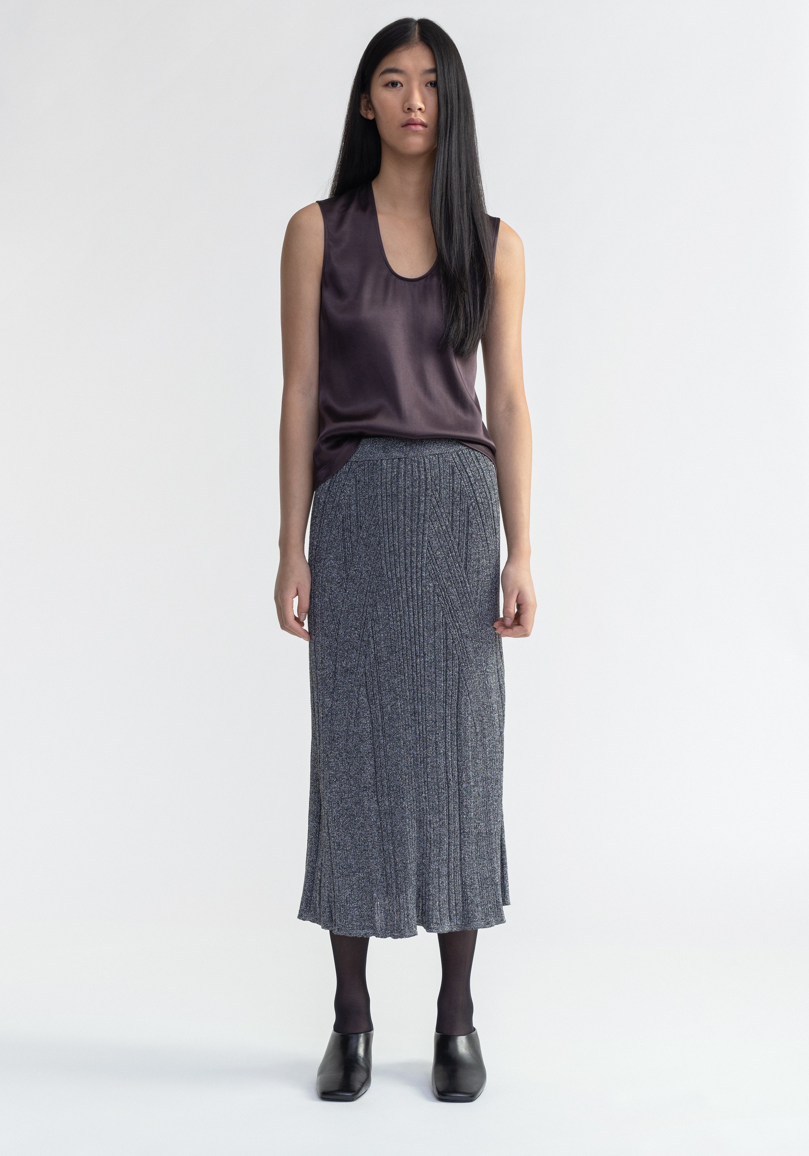TUTU
Scoop-neck satin top - 2