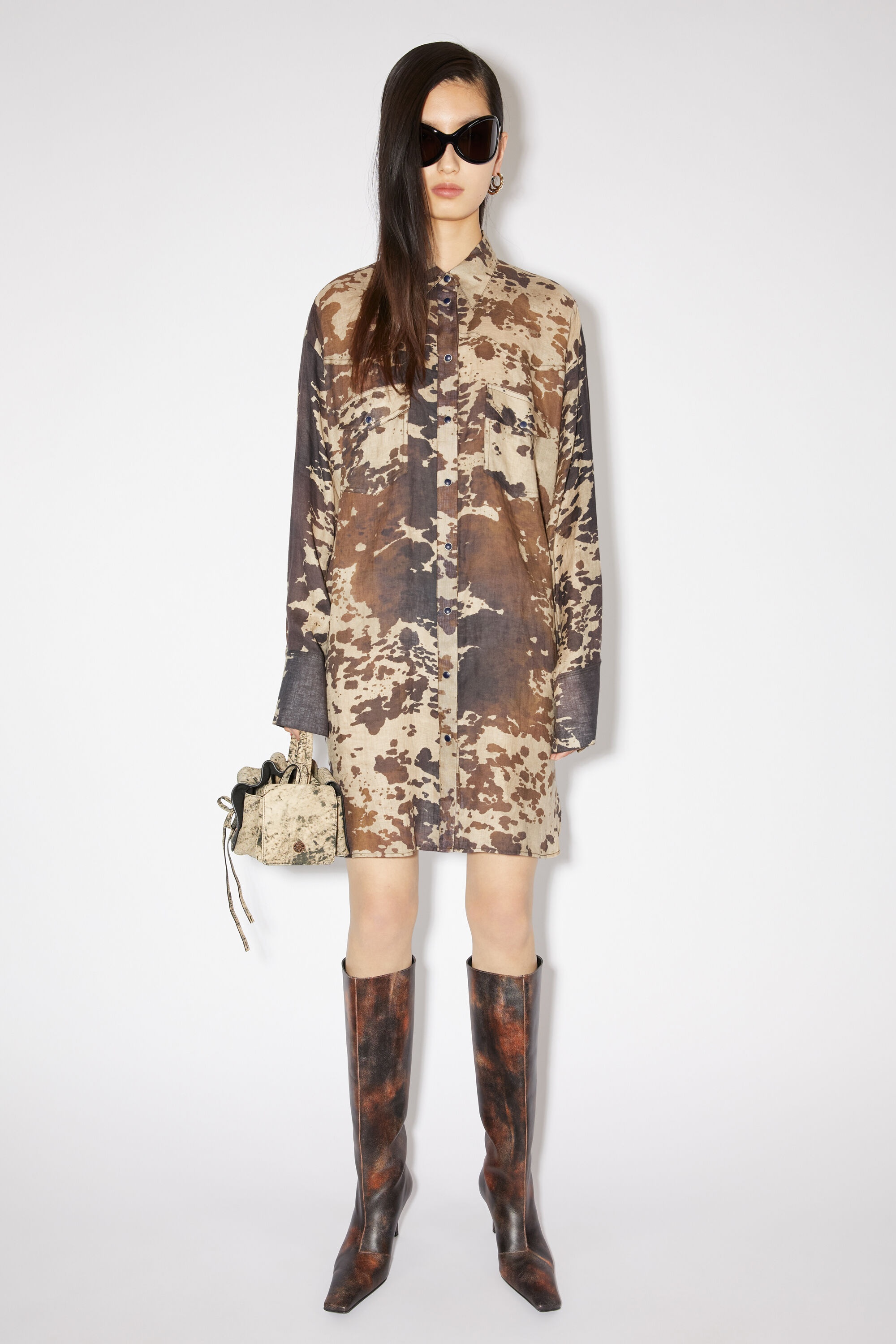 Cow print shirt dress - Dark brown - 2