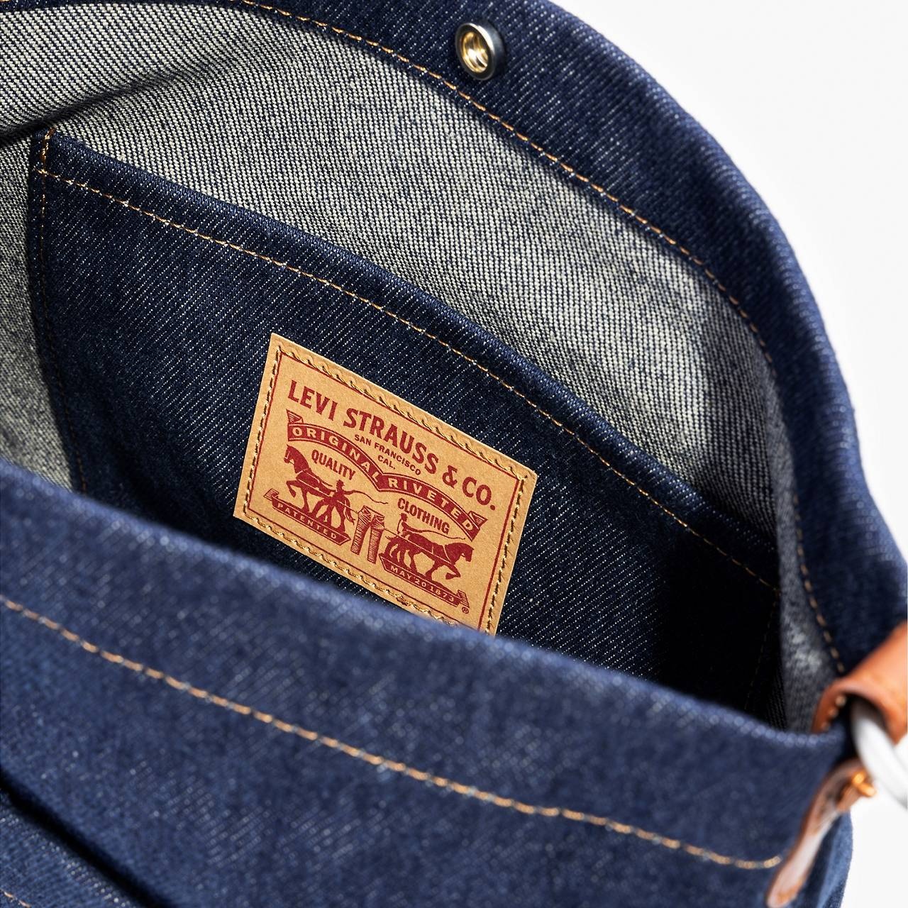 HERITAGE BUCKET BAG - 5
