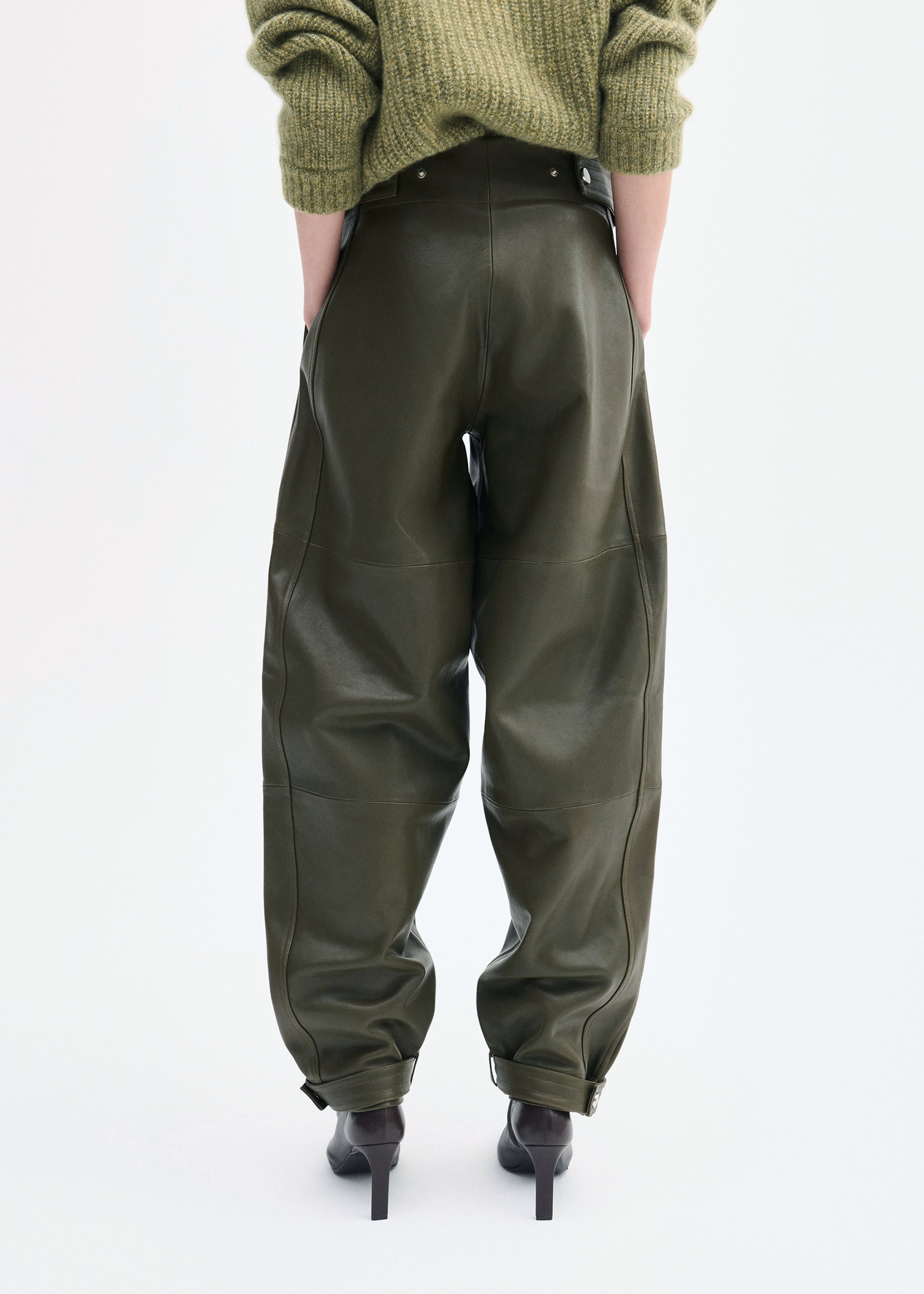Curved Trouser in Leather - 5