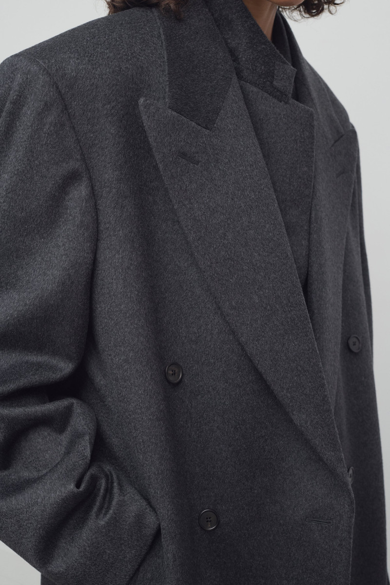 Harisi Coat in Cashmere 6