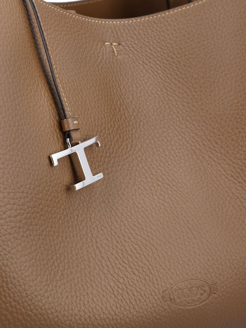 medium leather tote bag 4
