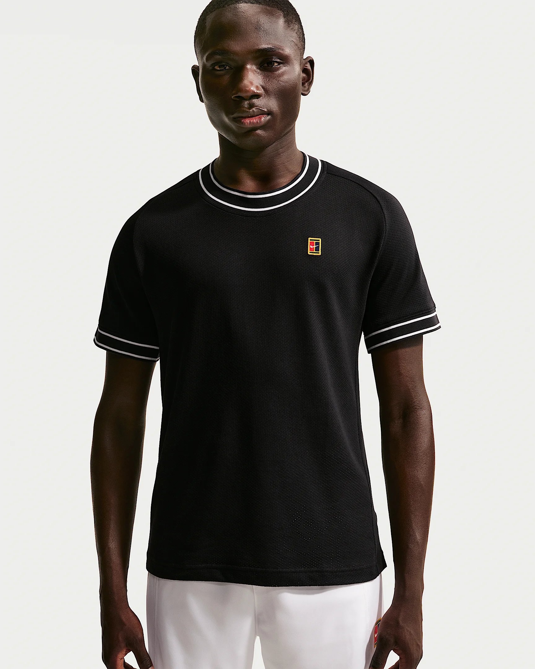 NikeCourt Heritage Men's Short-Sleeve Tennis Top - 1