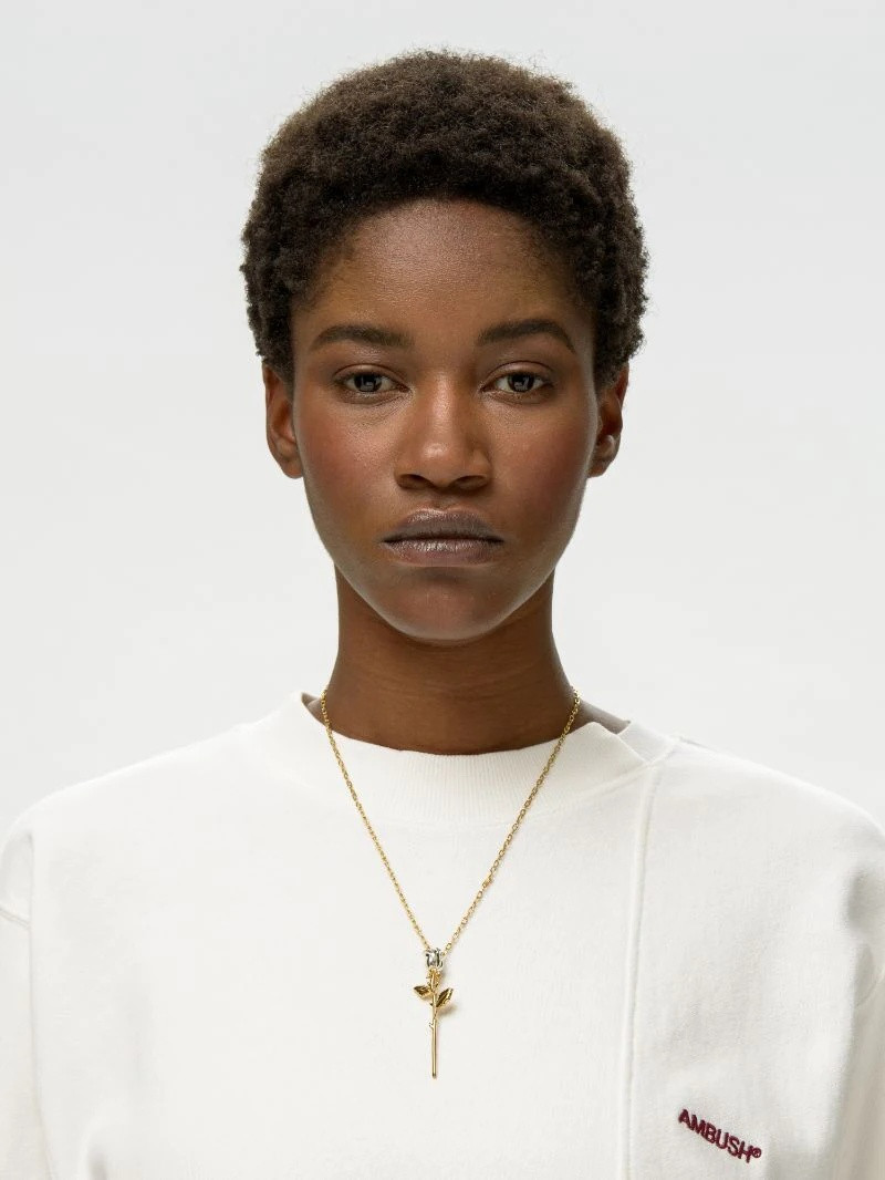 Ambush ROSE CHARM NECKLACE outlook