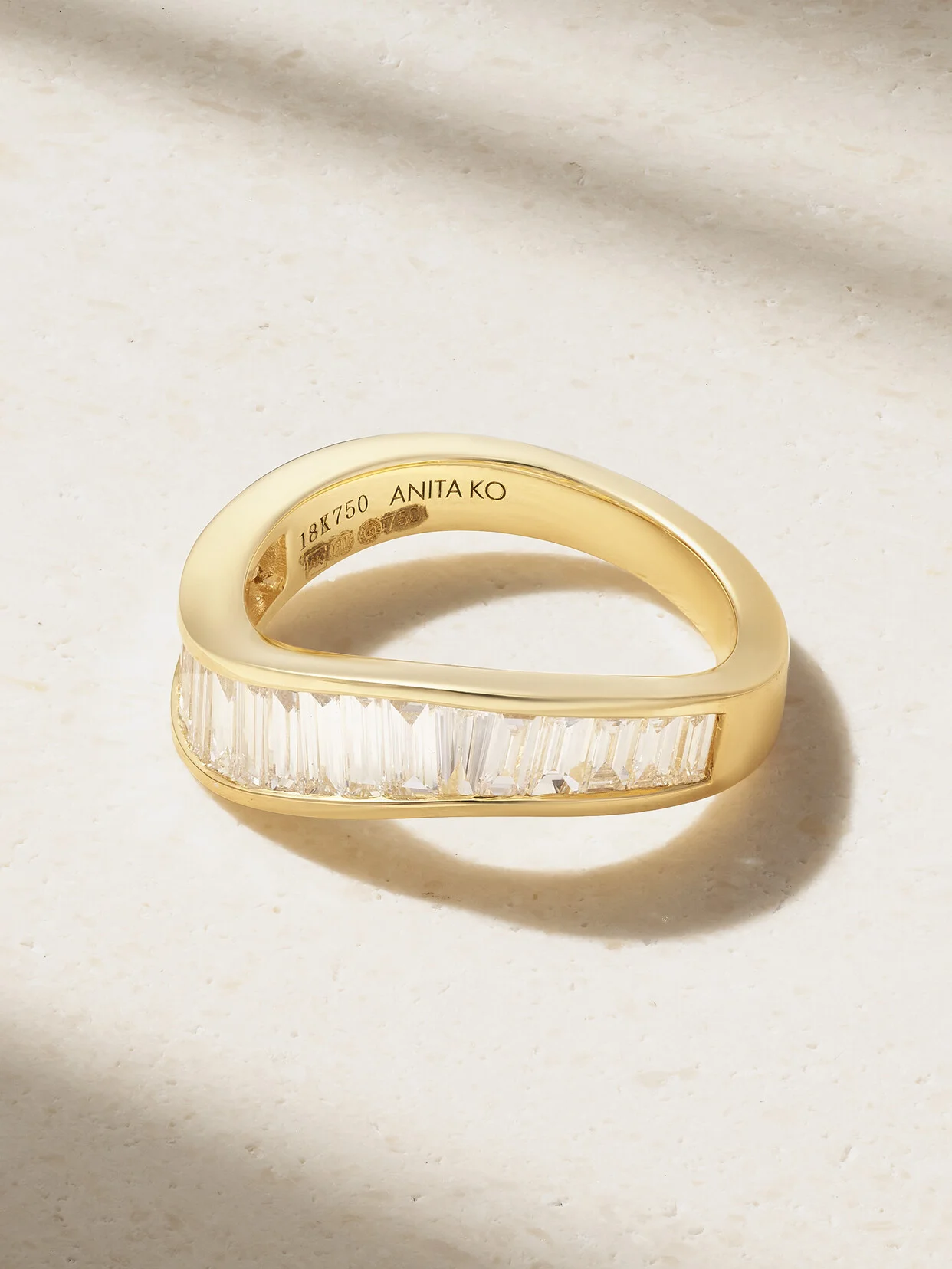Wave 18-karat Gold Diamond Ring - 1