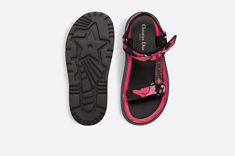 D-Wave Sandal 6