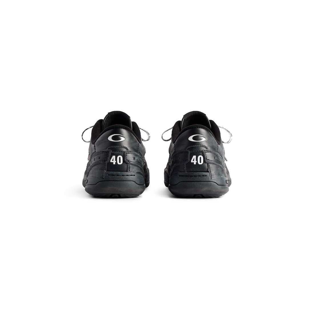 Women's Hamptons Worn-out Sneaker in Black - 5