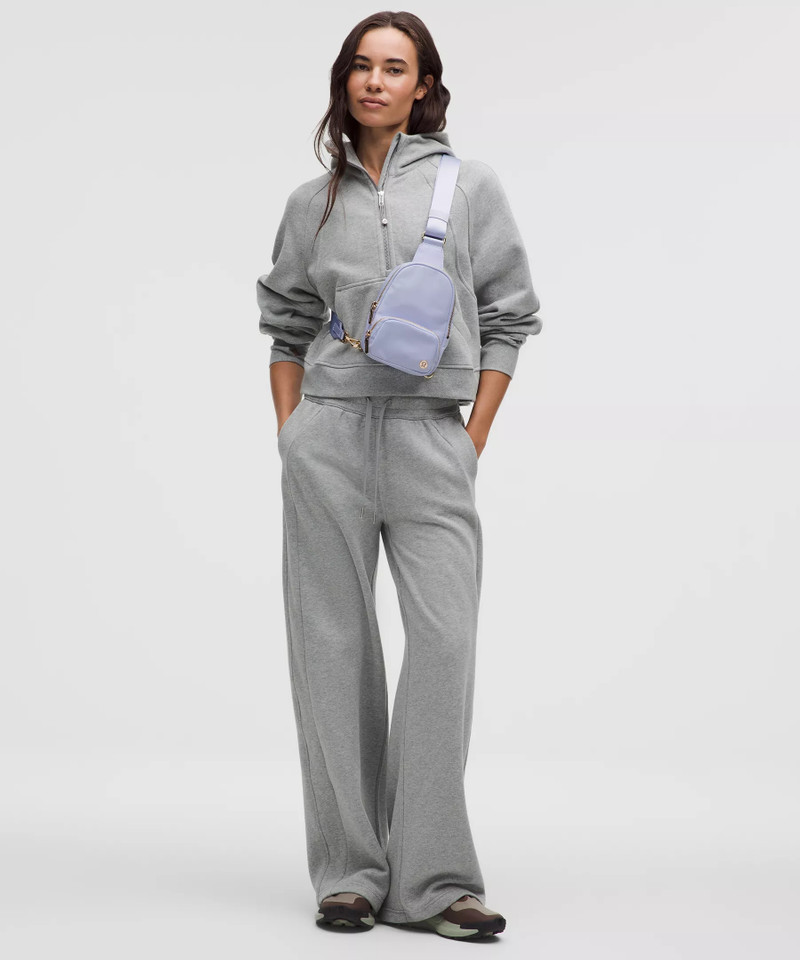 lululemon Everywhere Sling Bag Small 2L outlook