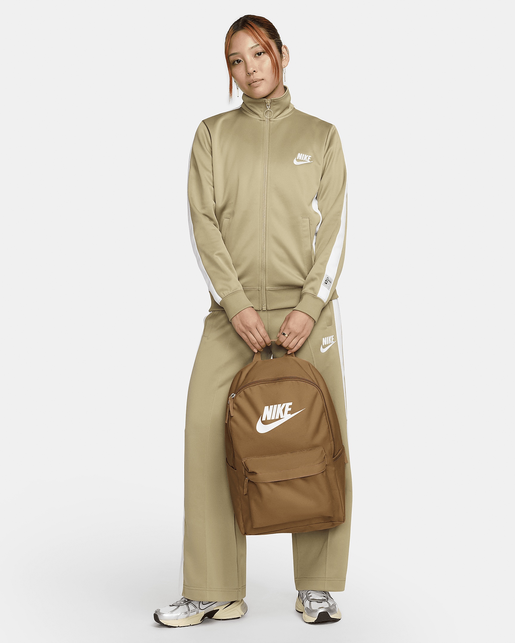 Nike Heritage Backpack (25L) - 9