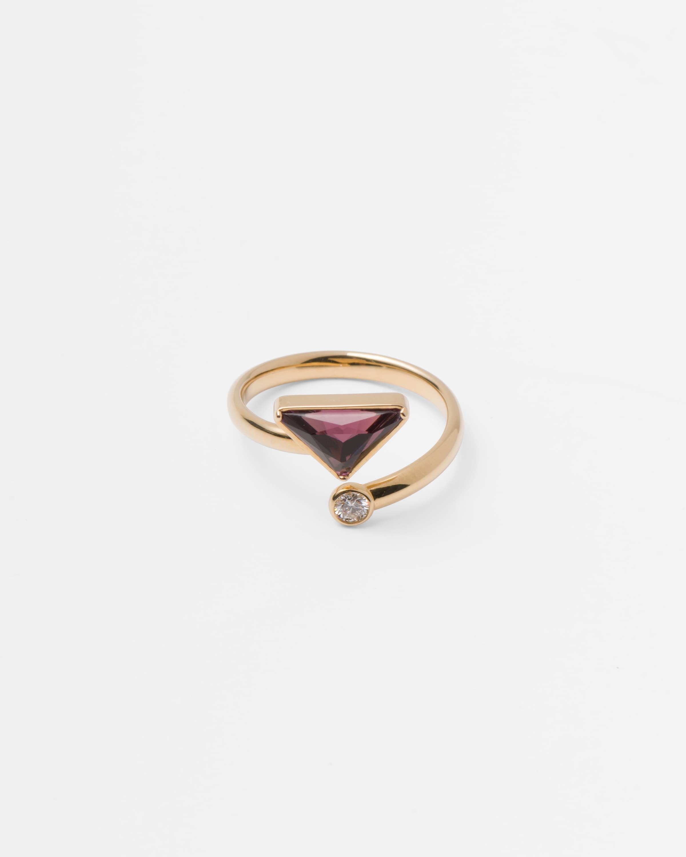 Eternal Gold contrarié ring in yellow gold with diamond and amethyst - 3