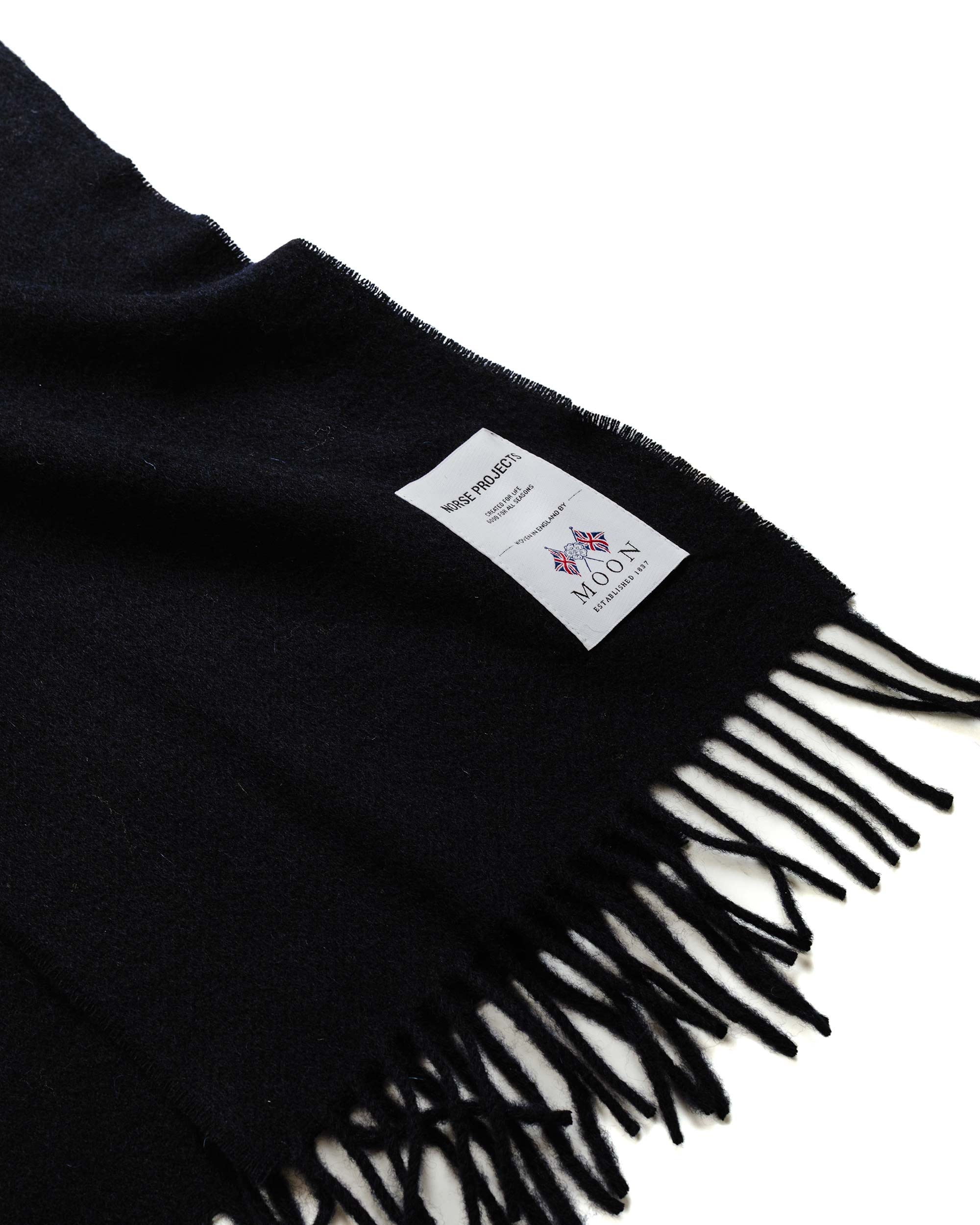 Moon Lambswool Scarf Black - 2