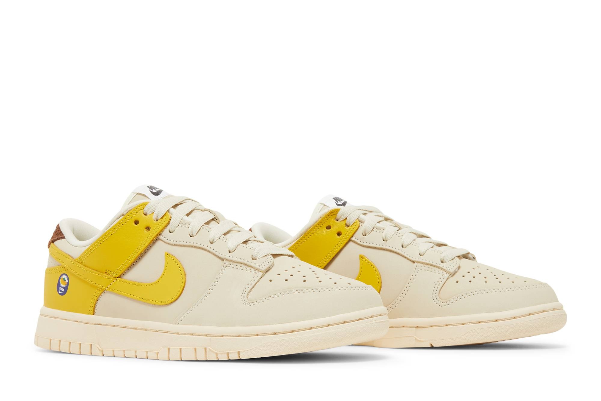 Wmns Dunk Low LX 'Banana' - 8