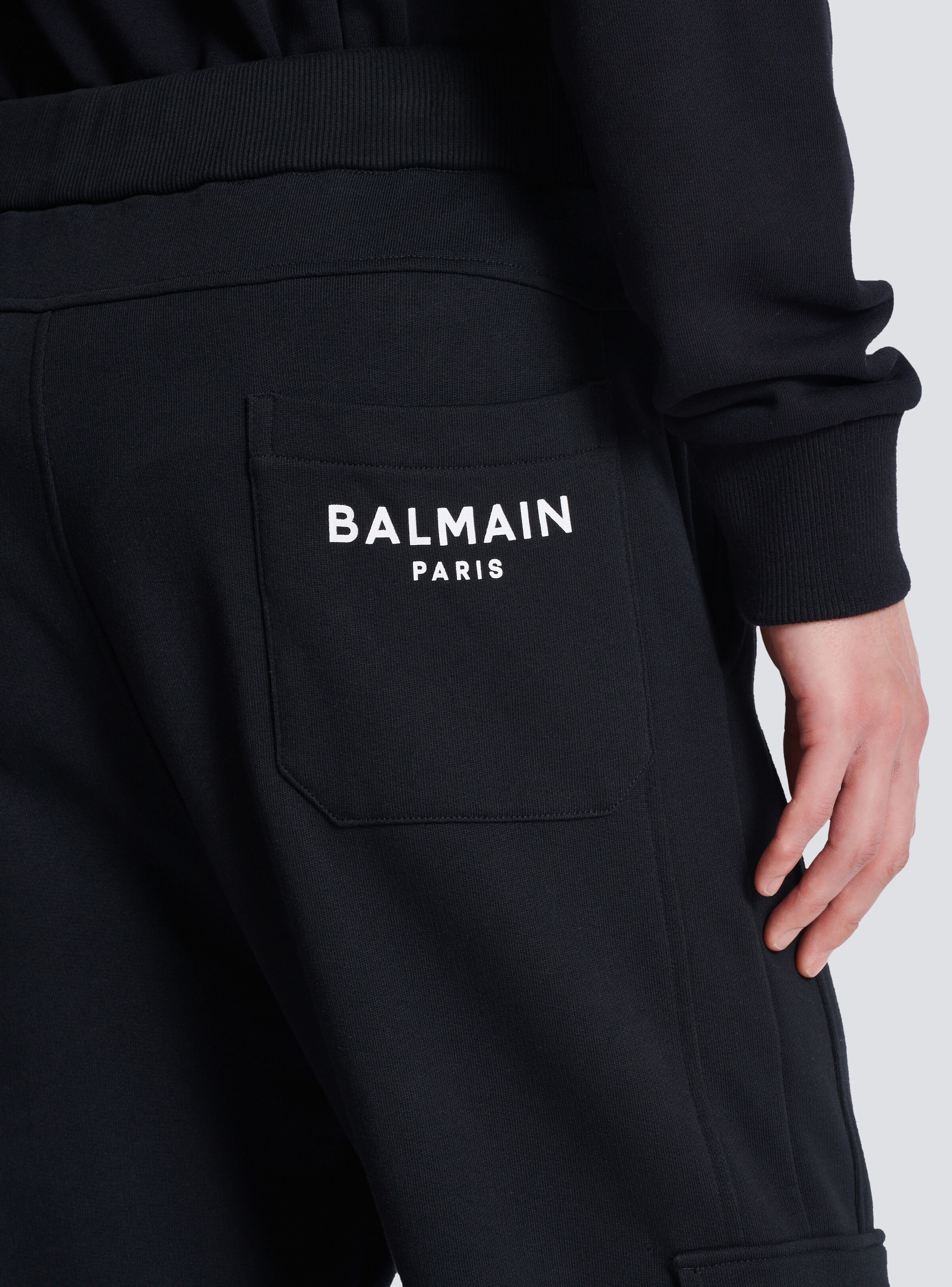 Cargo joggers with Balmain Paris print - 8