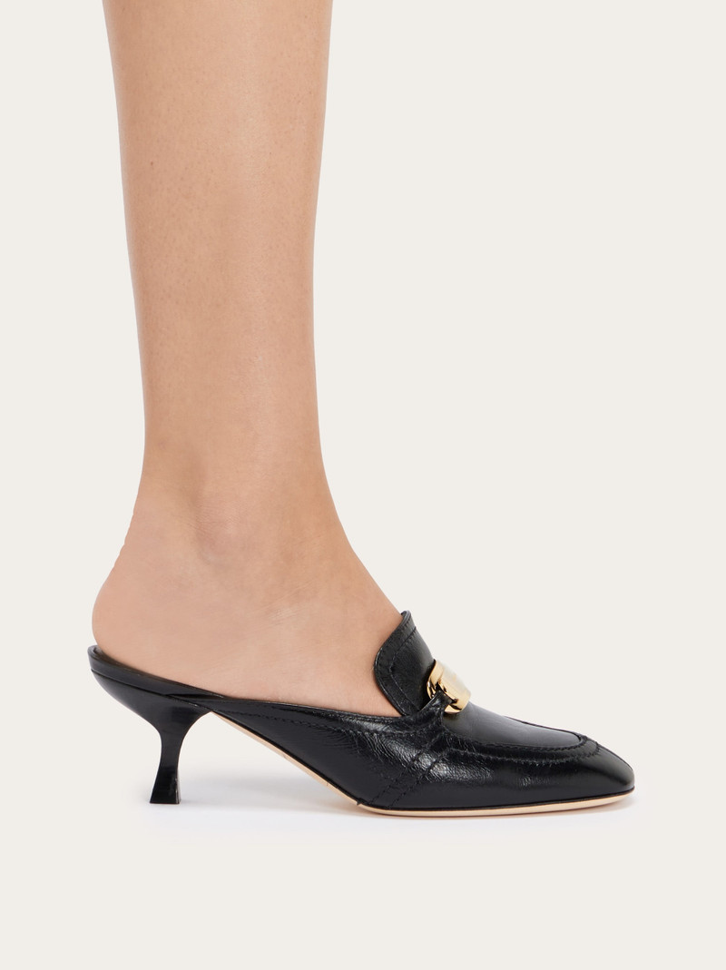 FERRAGAMO New Vara buckle mule outlook