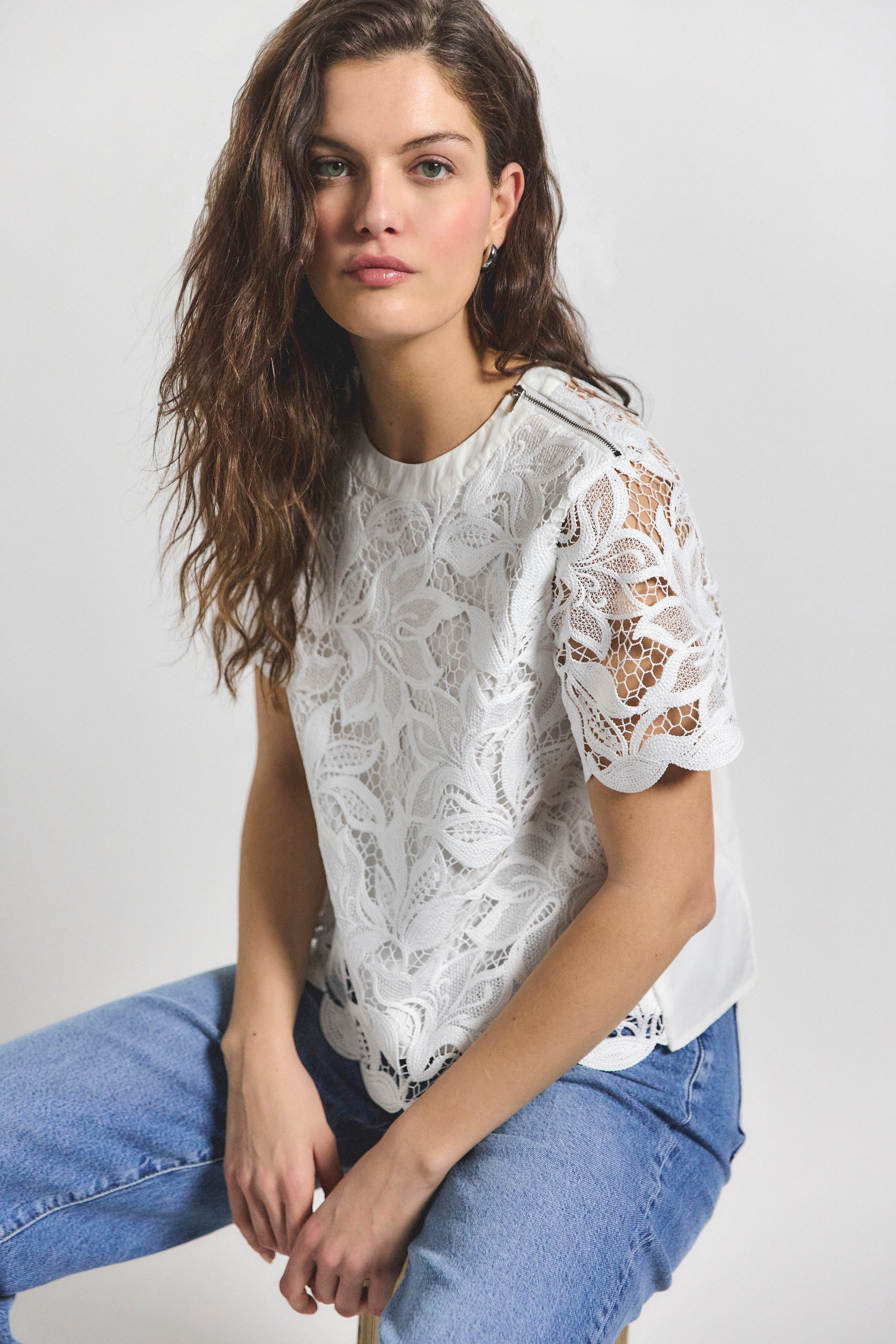 SAMARIA SHORT SLEEVE LACE TOP - 2