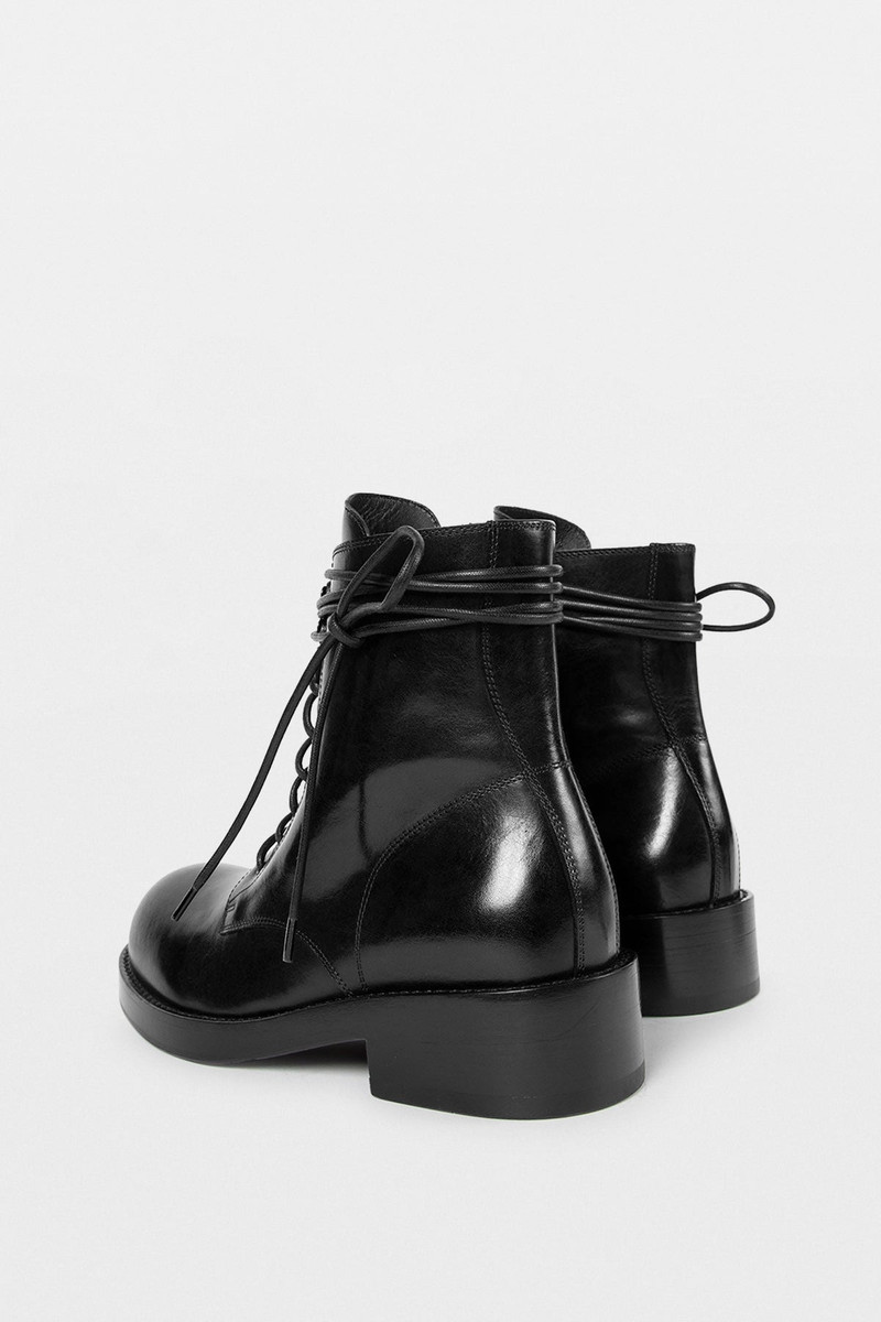 Ann Demeulemeester Jomund Lace outlook