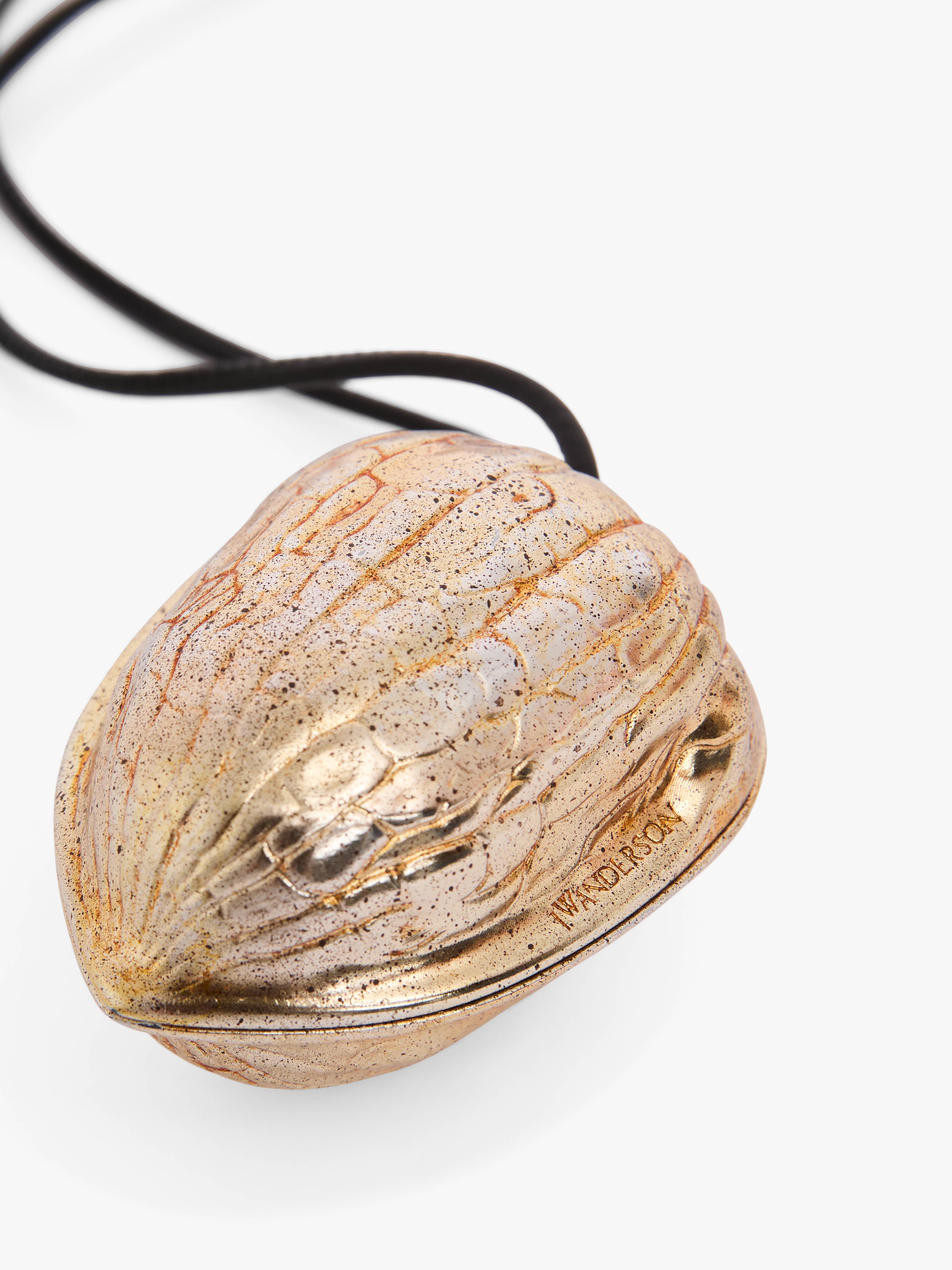 WALNUT CHARM KEYRING - 2