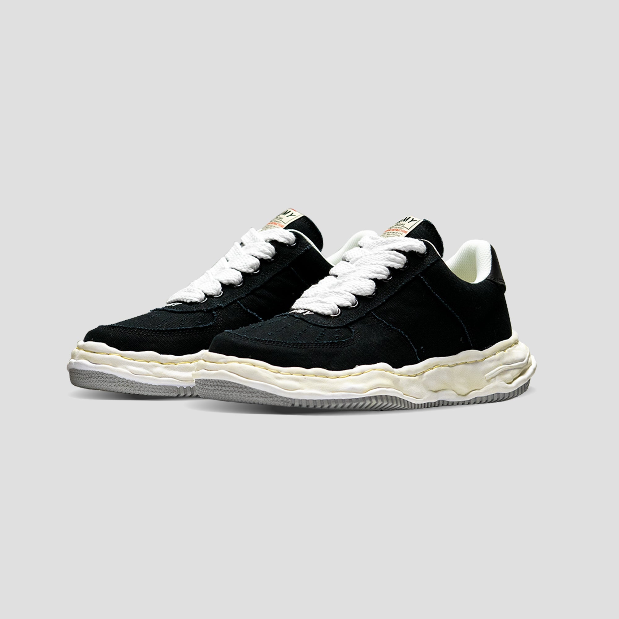 WAYNE LOW TOP CANVAS SNEAKER - BLACK - 2