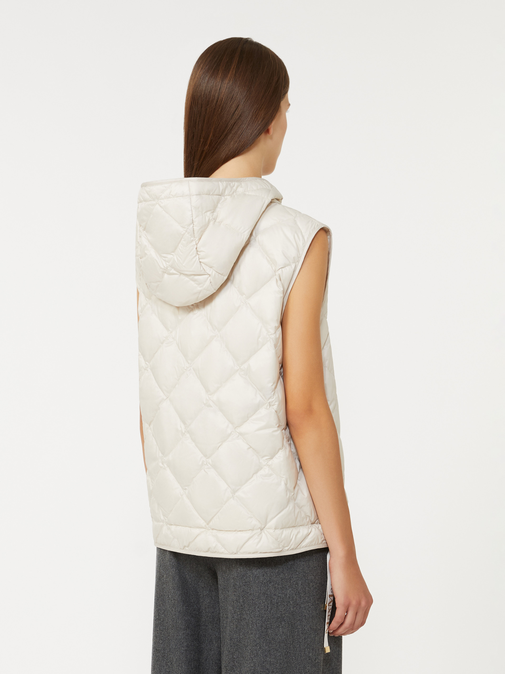 TREFA Padded gilet in water-repellent diamond pattern fabric - 4