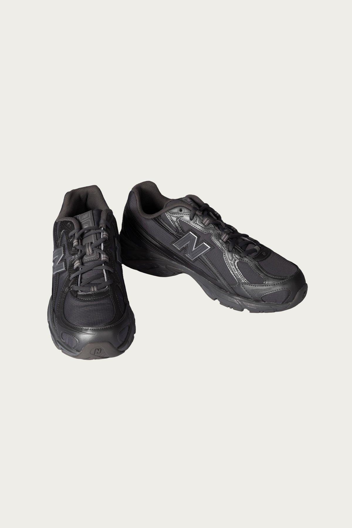 740 - Castlerock/Silver Metallic - 2