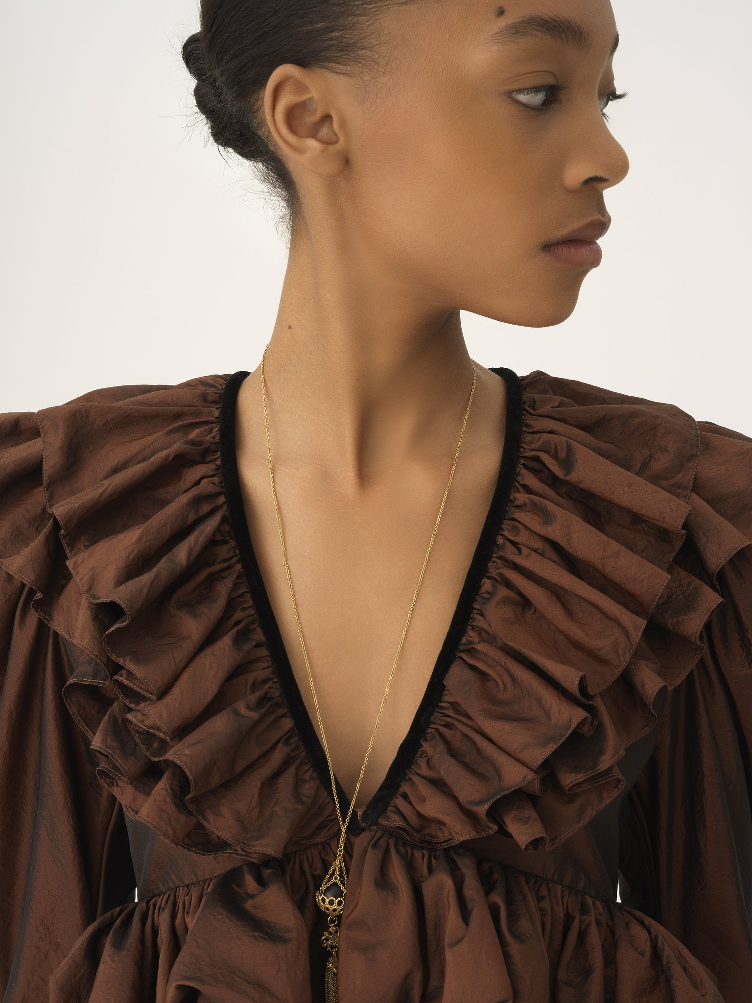 CROPPED V-NECK RUFFLE TOP IN WASHED SILK TAFFETA - 8