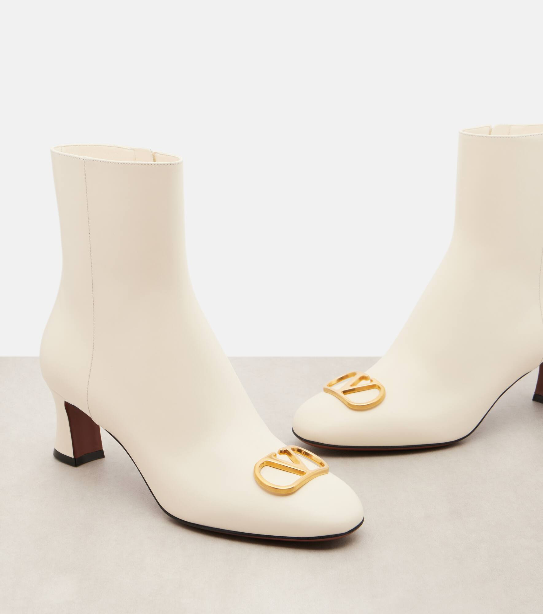 VLogo leather ankle boots - 5