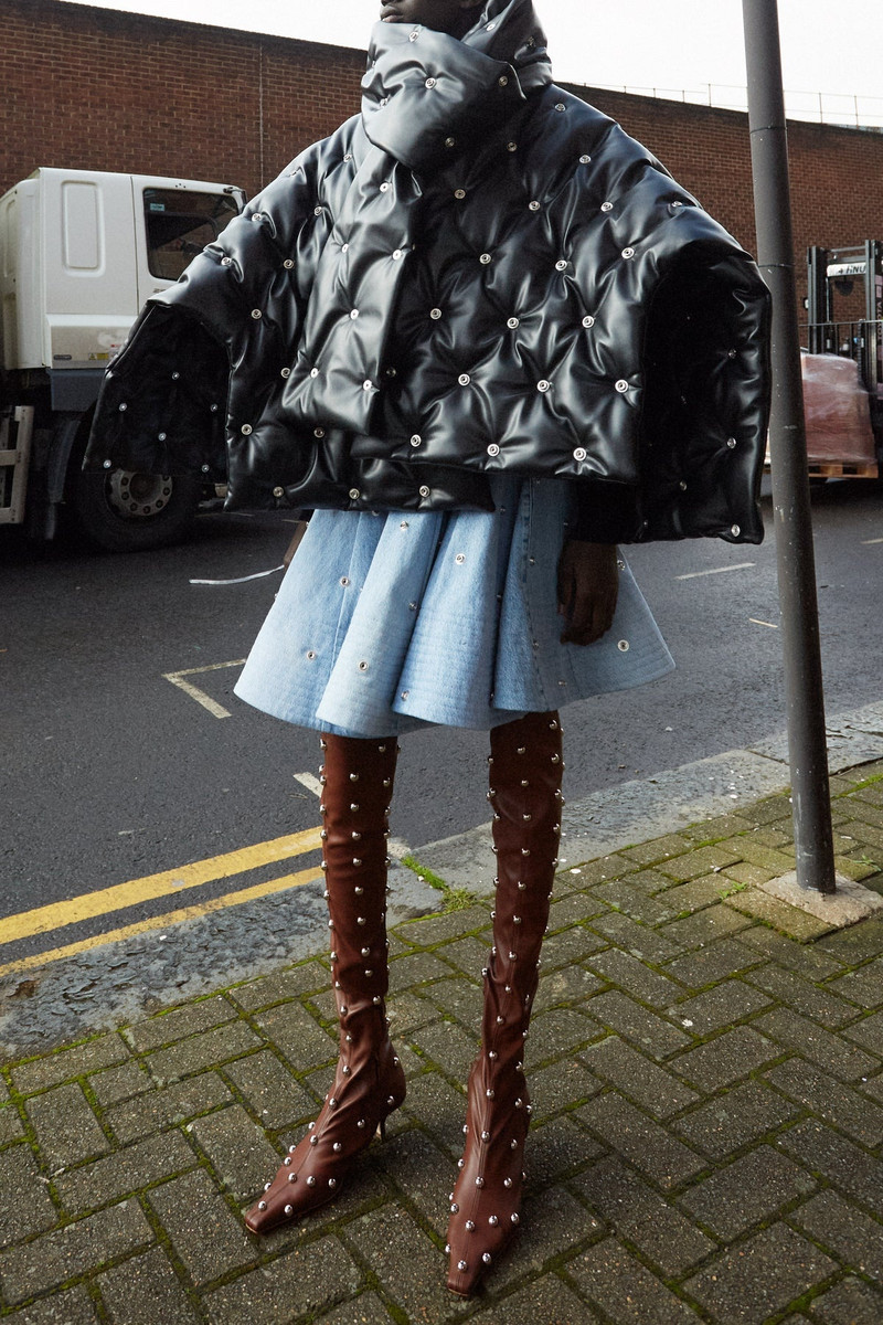 VERONICA BORCHIE STRETCH KNEE KITTEN HEEL BOOT BROWN SILVER 4