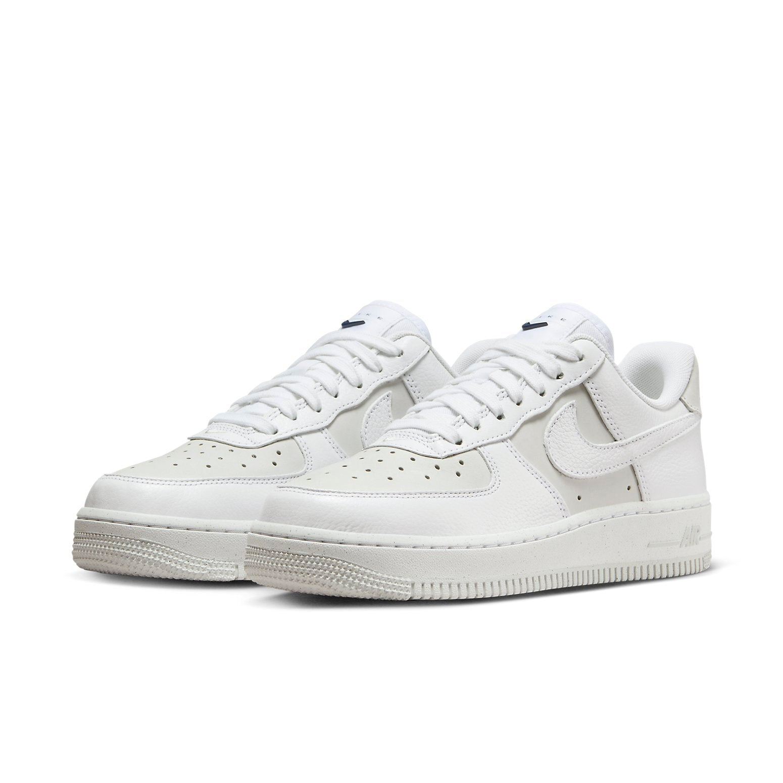 (WMNS) Nike Air Force 1 Low 'White Light Smoke Grey' DZ2708-102 - 2