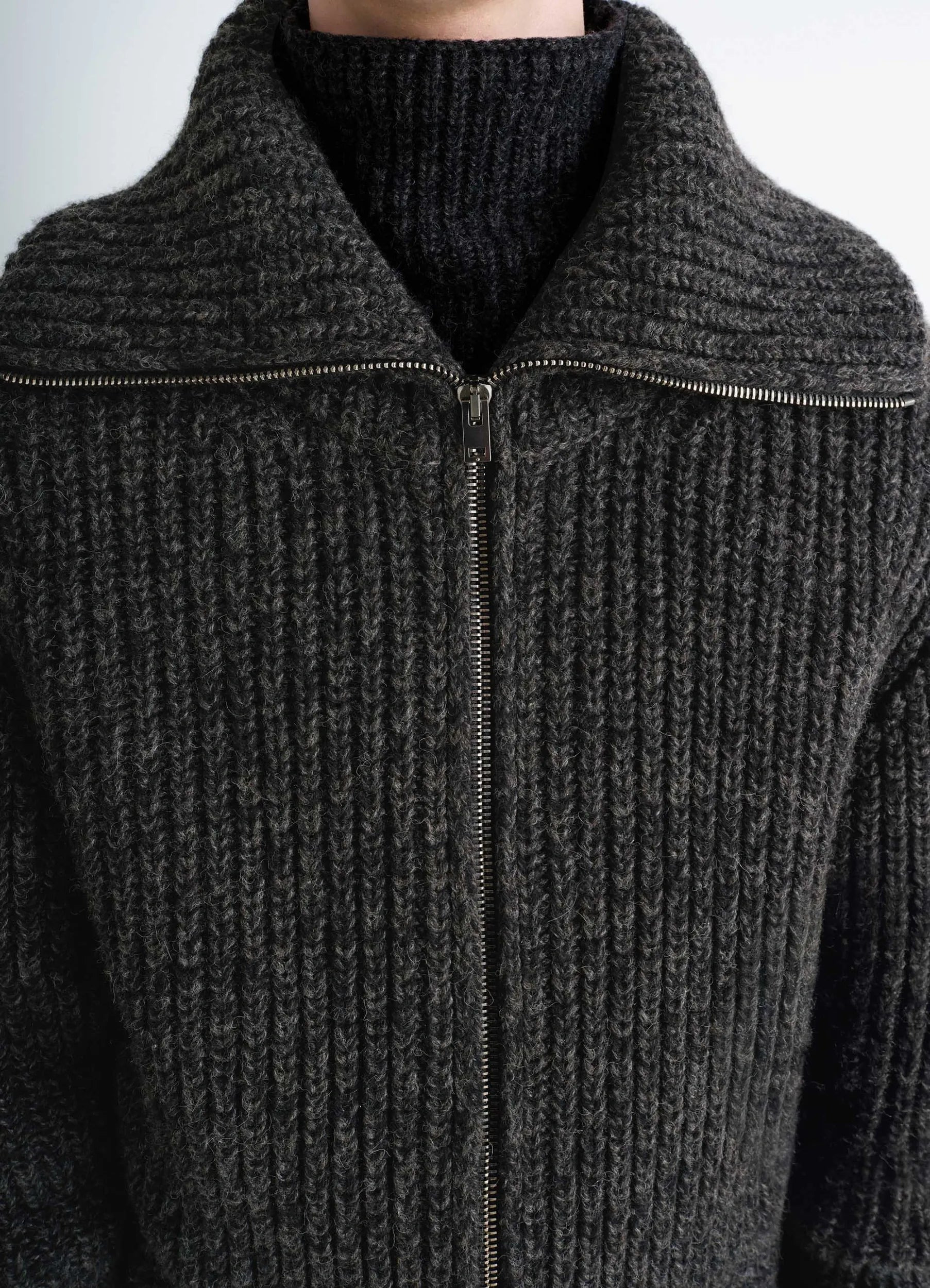 ZIPPED CARDIGAN - 6