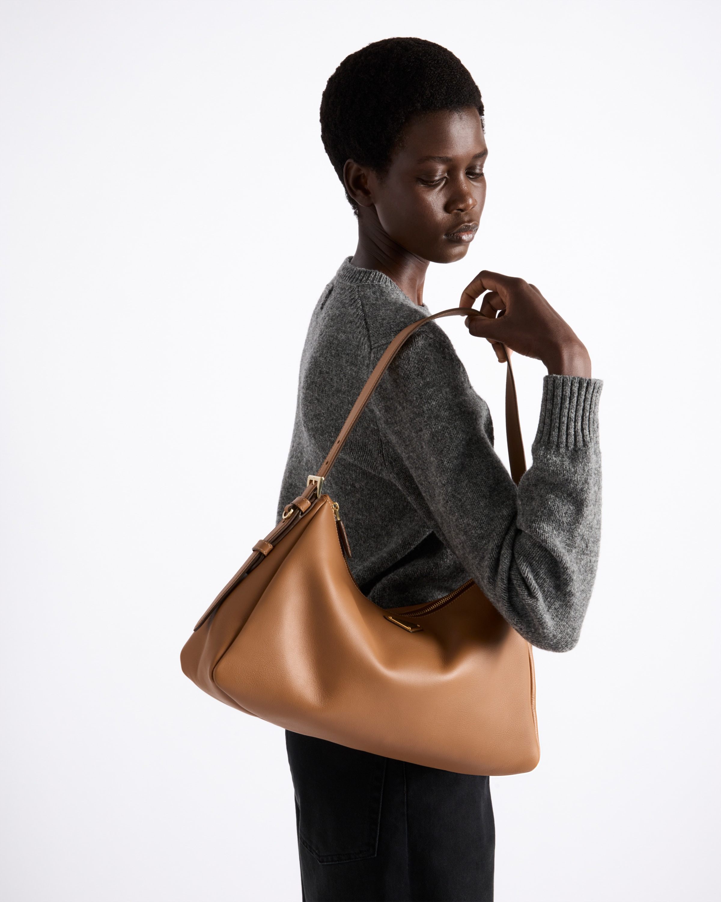 Prada Aimèe large leather shoulder bag - 7