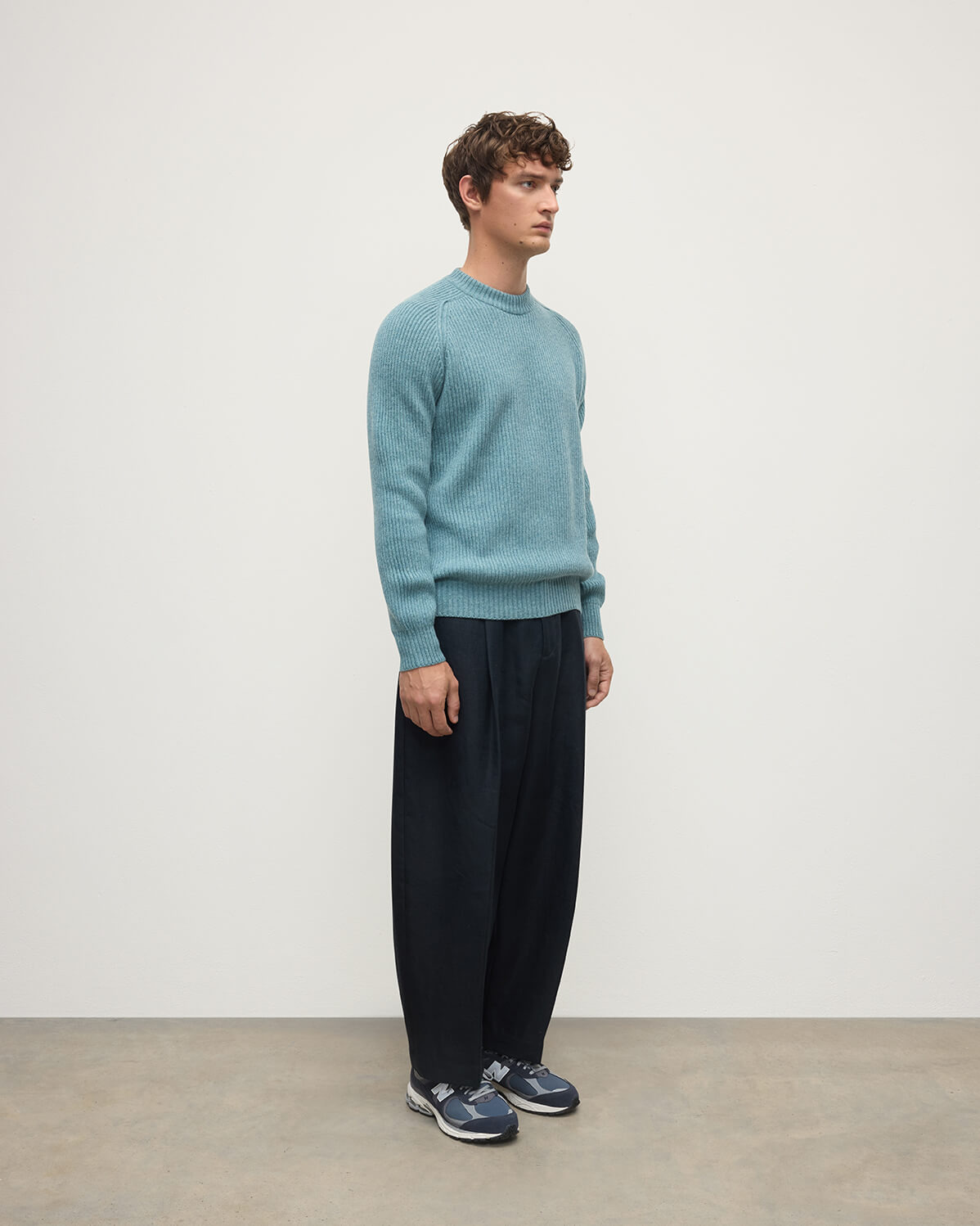 Contrast Neck Green Cashmere Jumper - 3