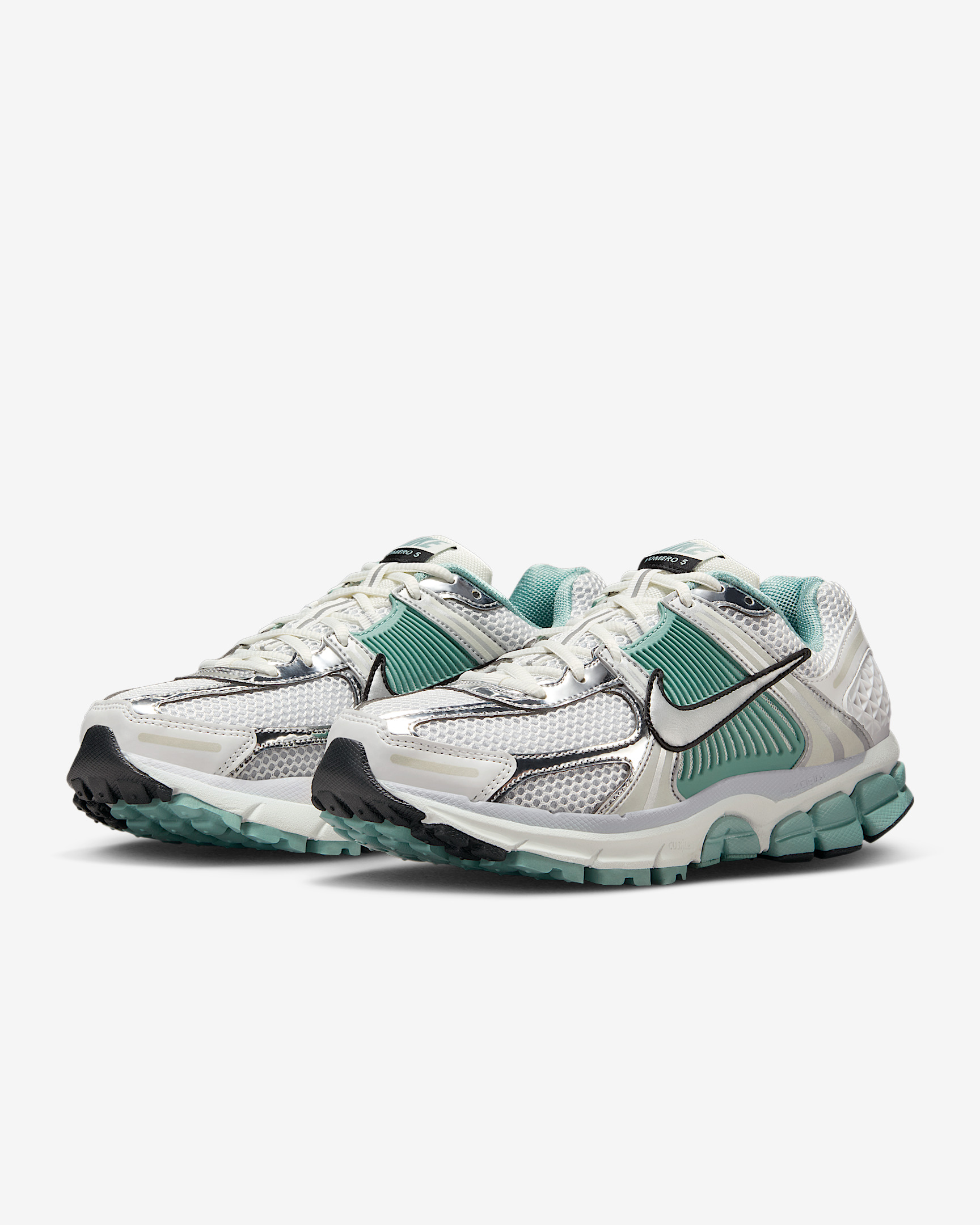 Nike Zoom Vomero 5 Women's Shoes - 5