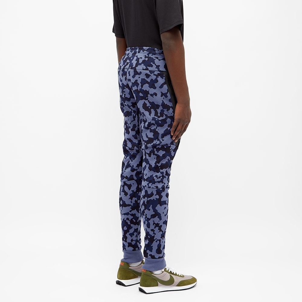 Nike Tech Camo Pant - 6