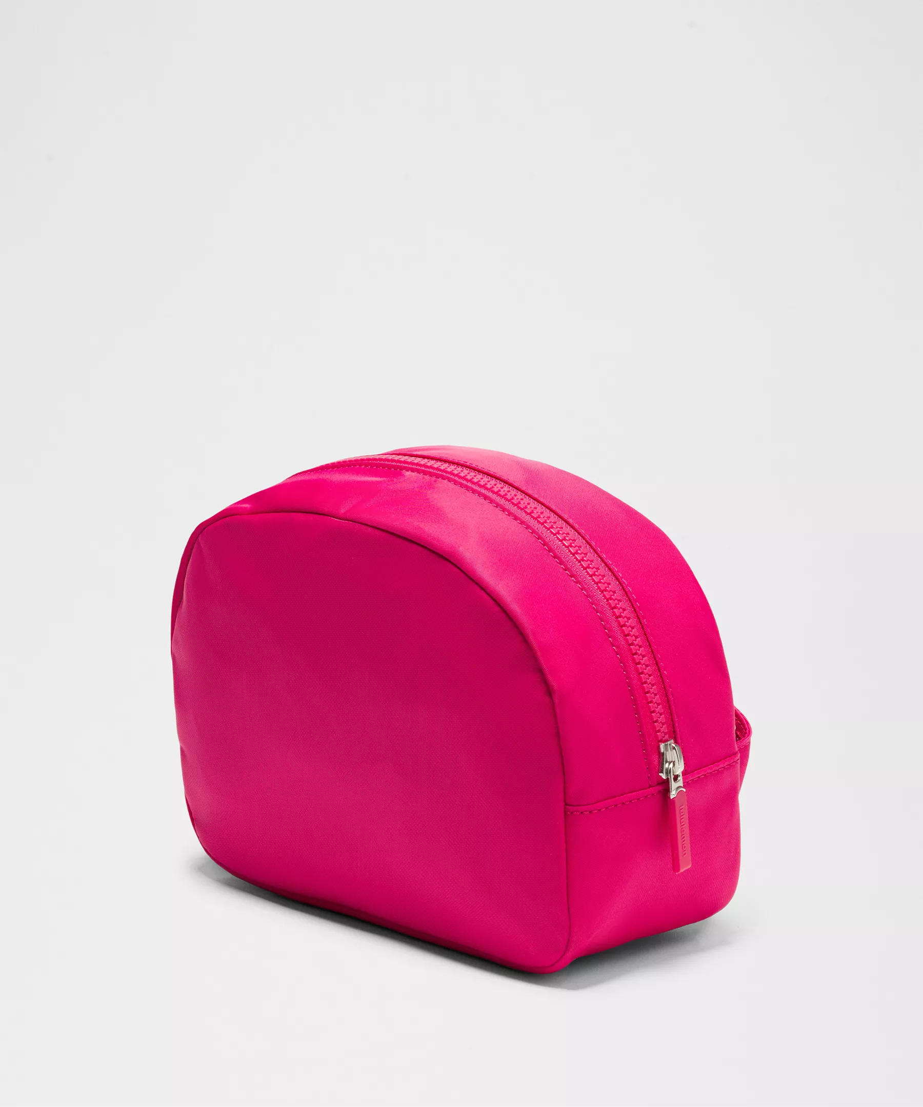 City Essentials Pouch 4L - 3