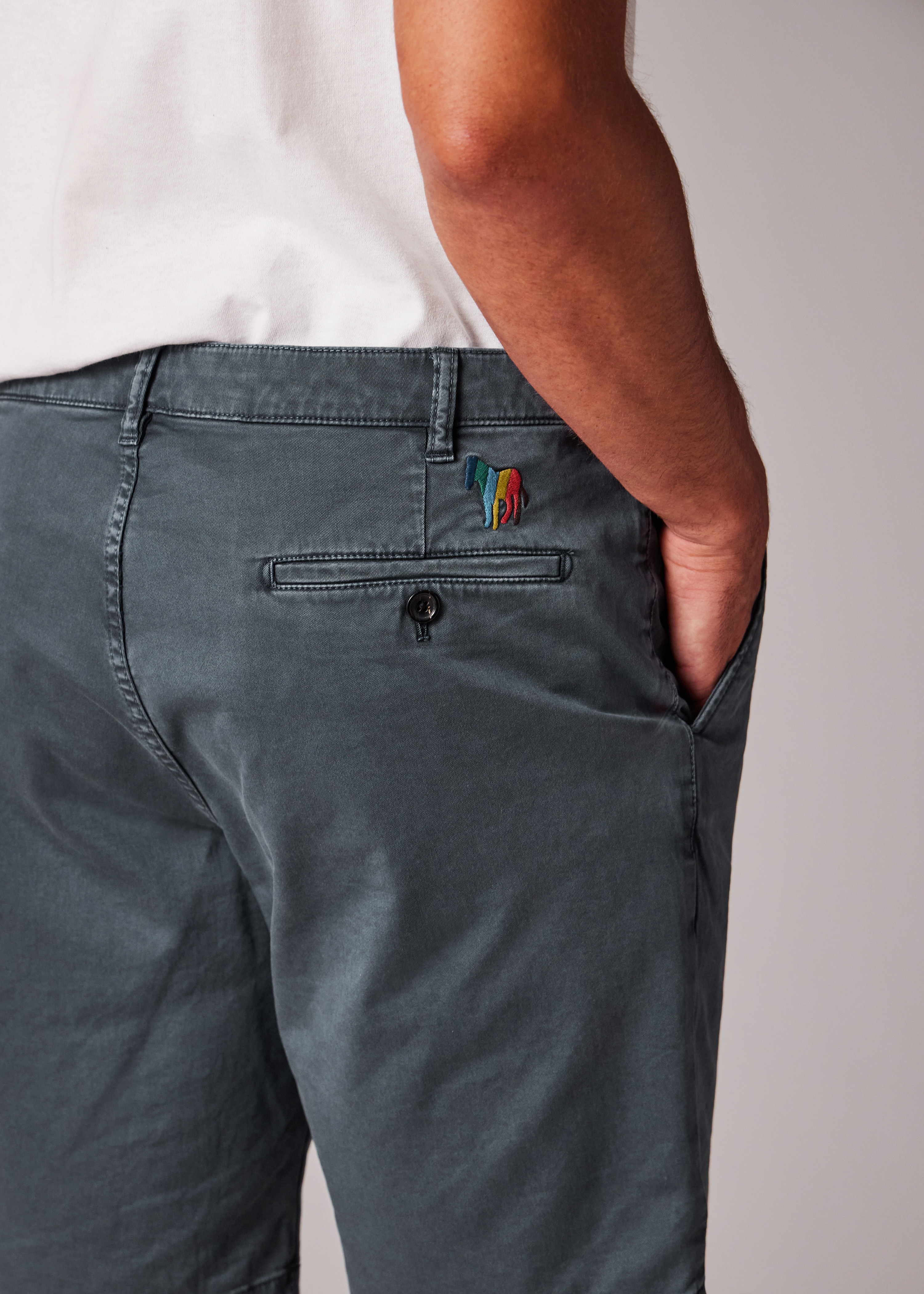 Anthracite Cotton-Twill 'Broad Stripe Zebra' Shorts - 4