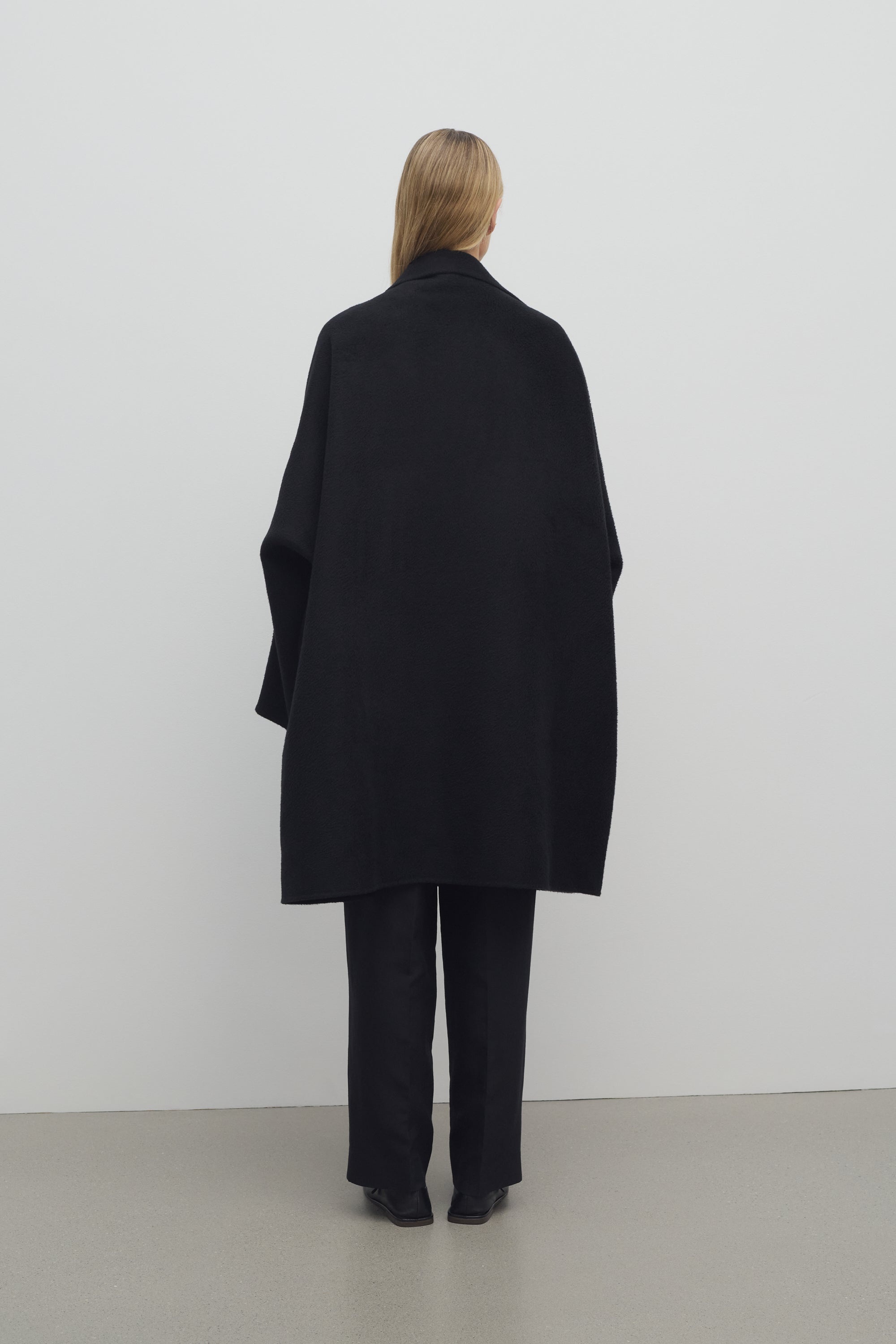 Loune Coat in Cashmere - 5