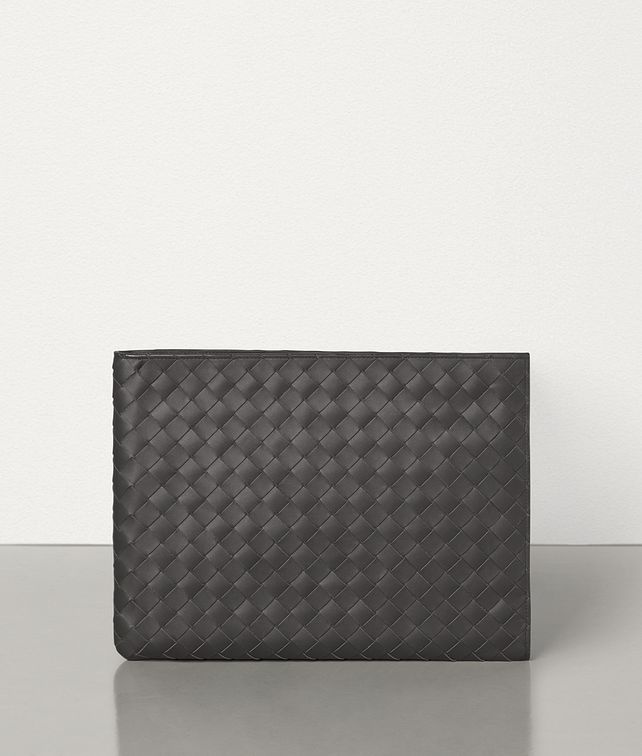 POUCH 1