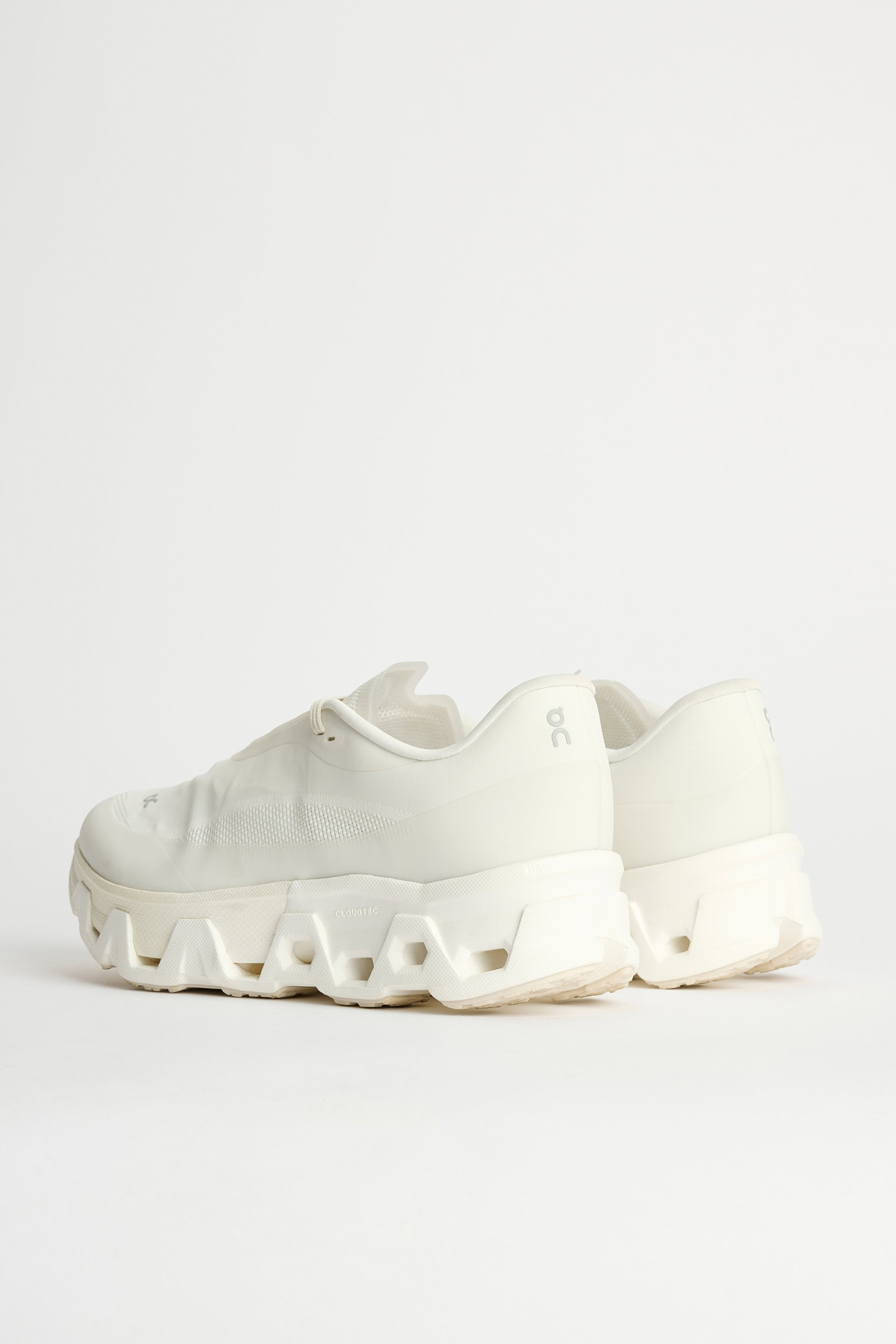 ON CLOUDMONSTER HYPER PAF 1 M WHITE / WHITE - 5