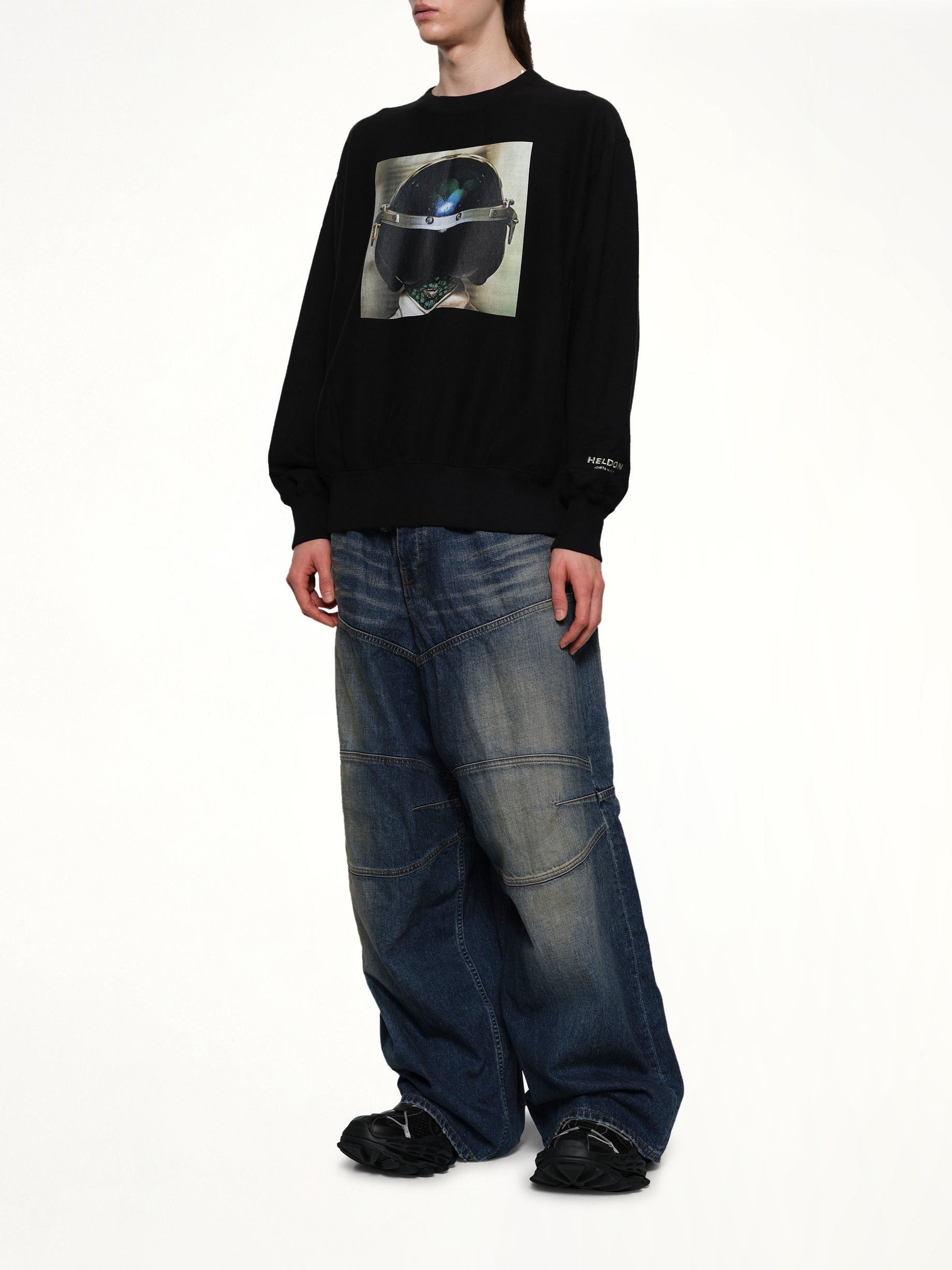 Heldon L/S T-Shirt in Black - 4