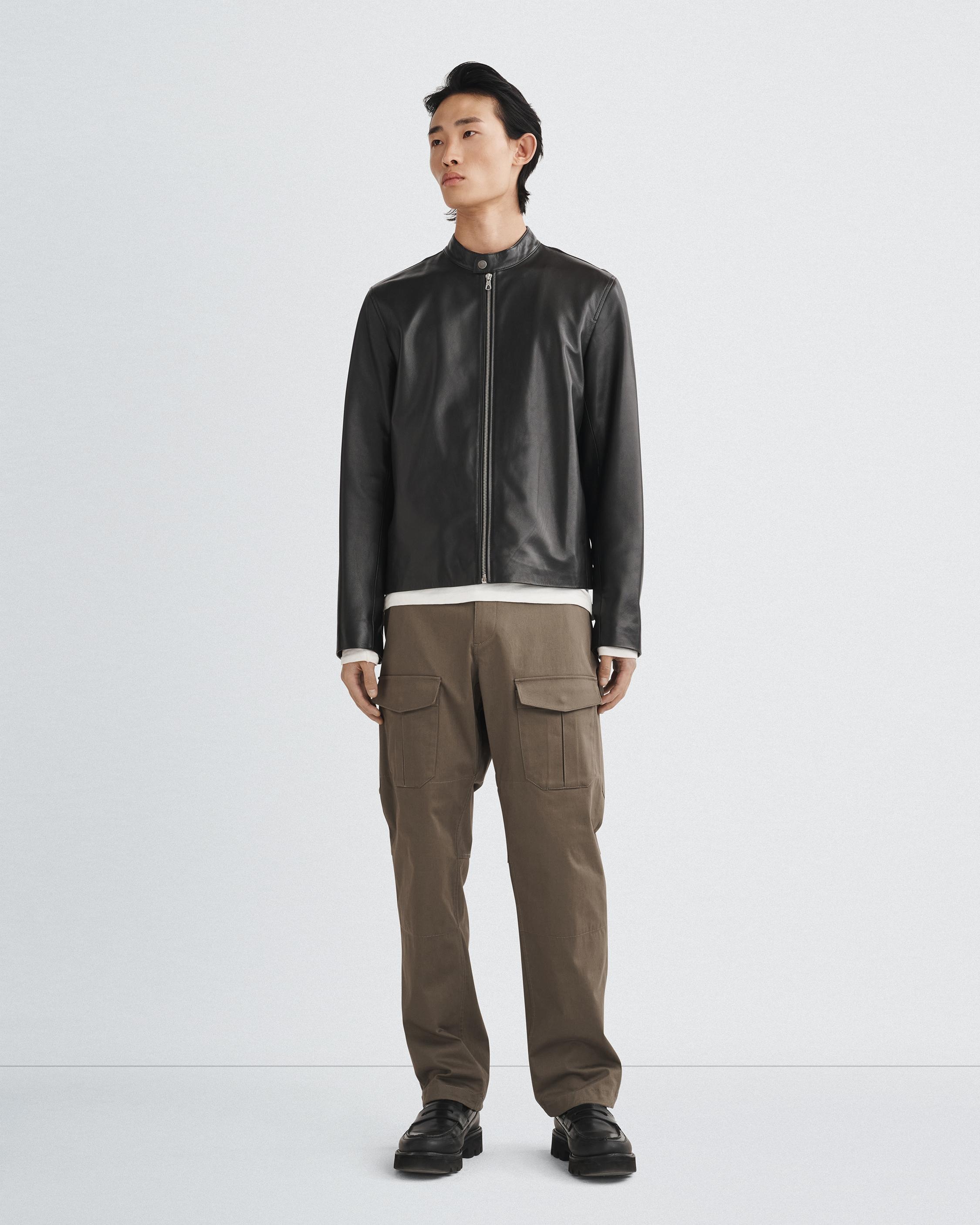 Flynt Cotton Cargo Pant
Classic Fit Pant - 4