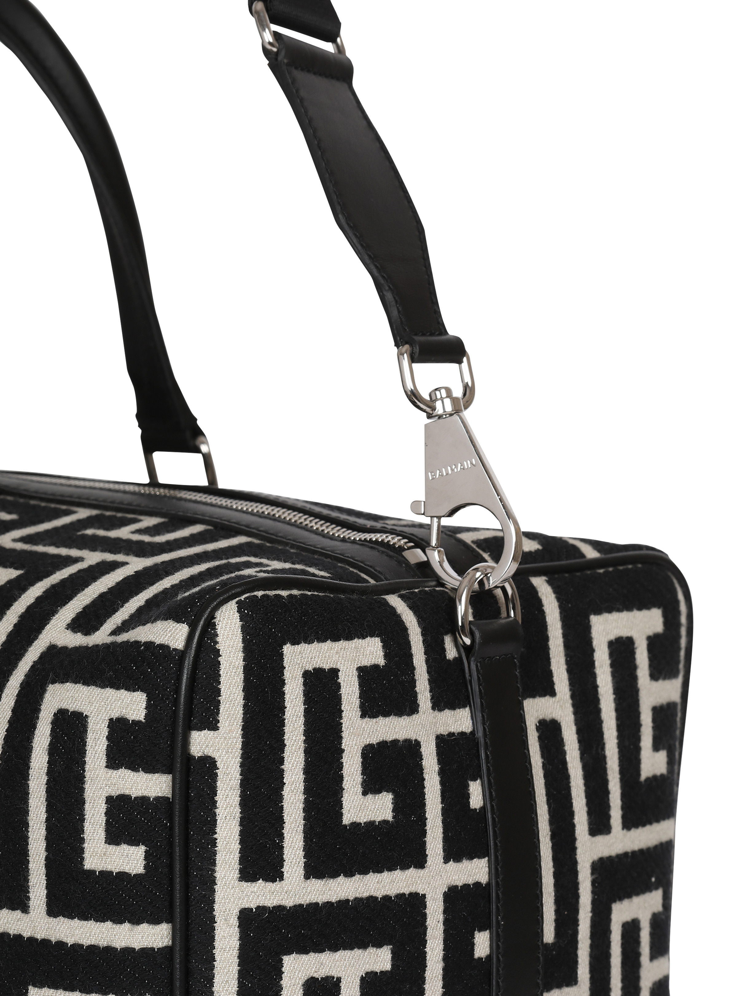 Travel bag with jacquard maxi monogram - 6