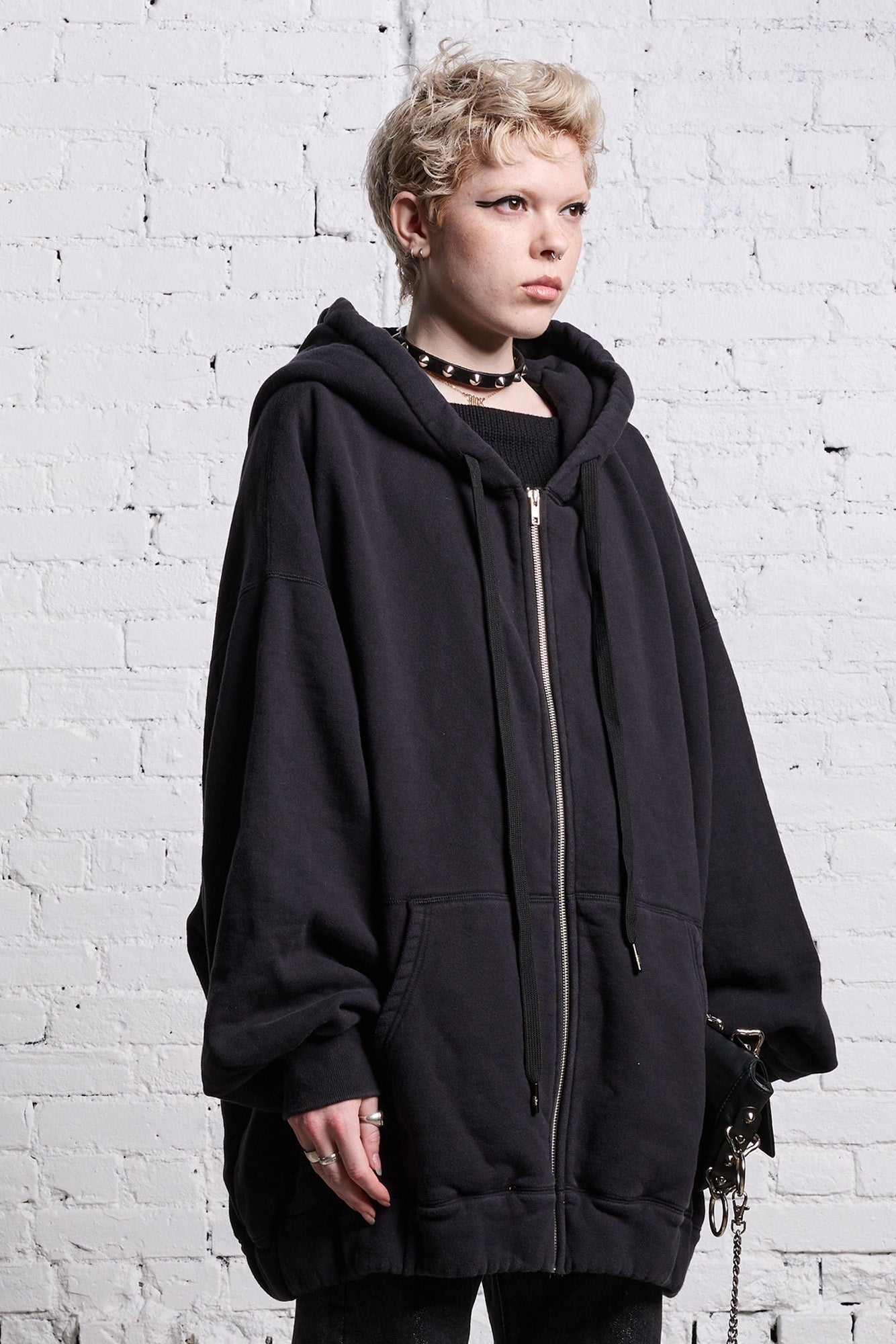 JUMBO ZIP HOODIE - BLACK - 5