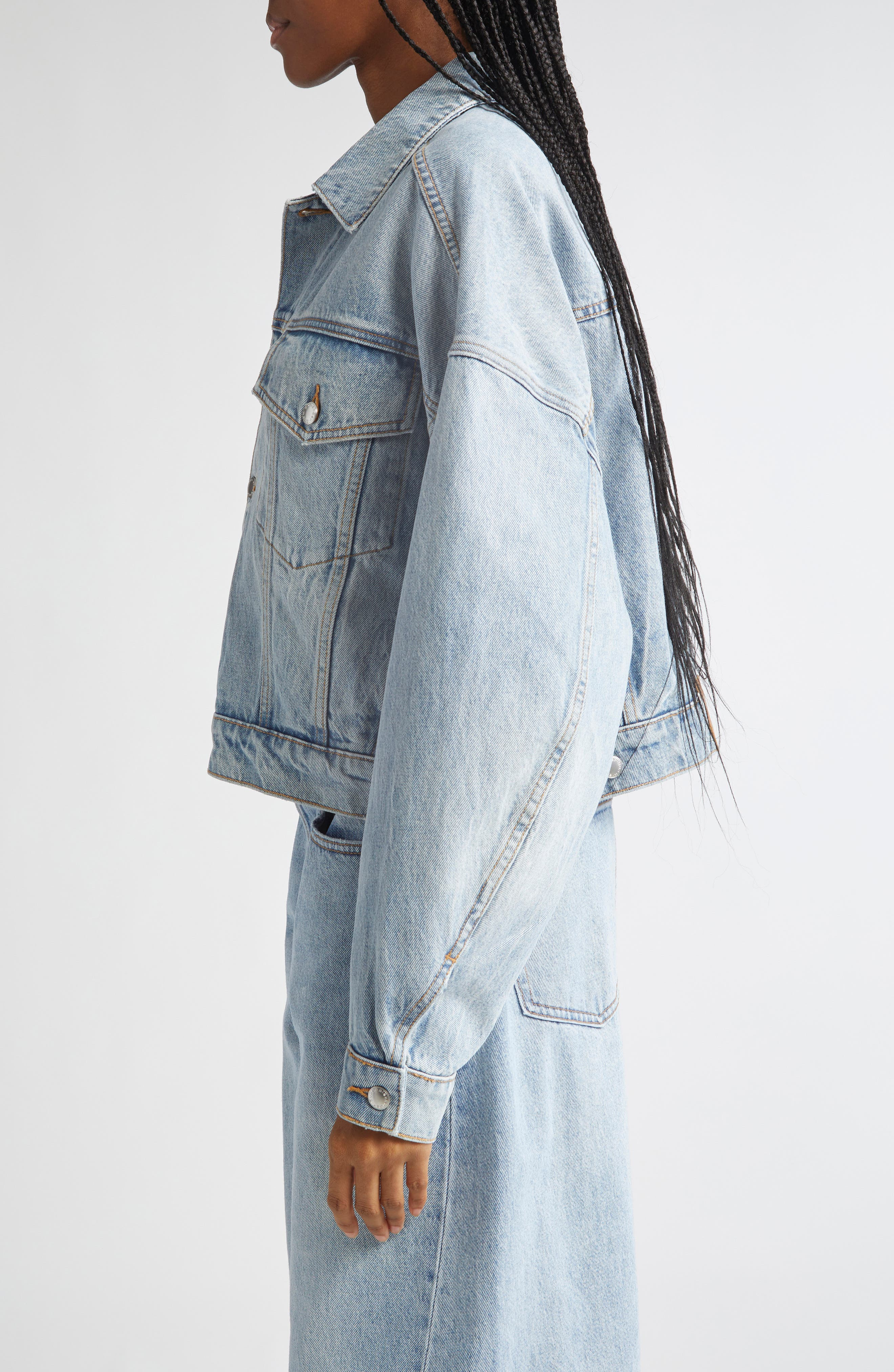 Alexander Wang Clip Denim Trucker Jacket in Vintage Bleach Blue at Nordstrom - 4