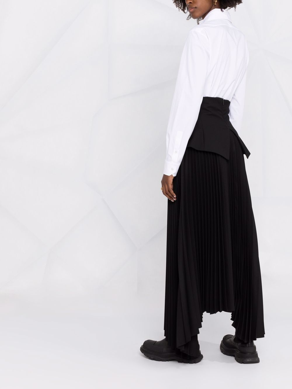 oversized pointed-collar button-front shirt - 6