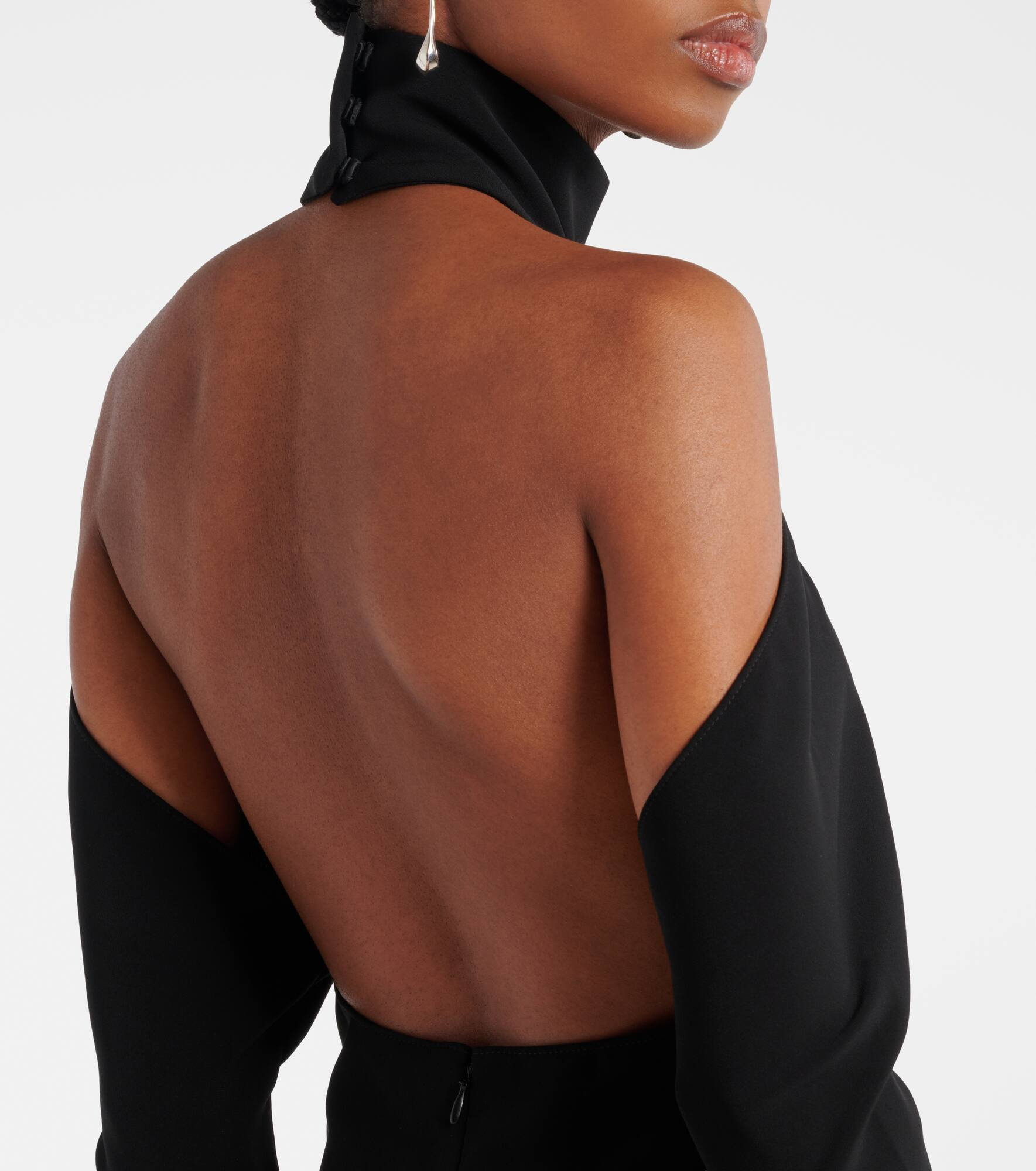 Circle open-back high-neck gown - 6
