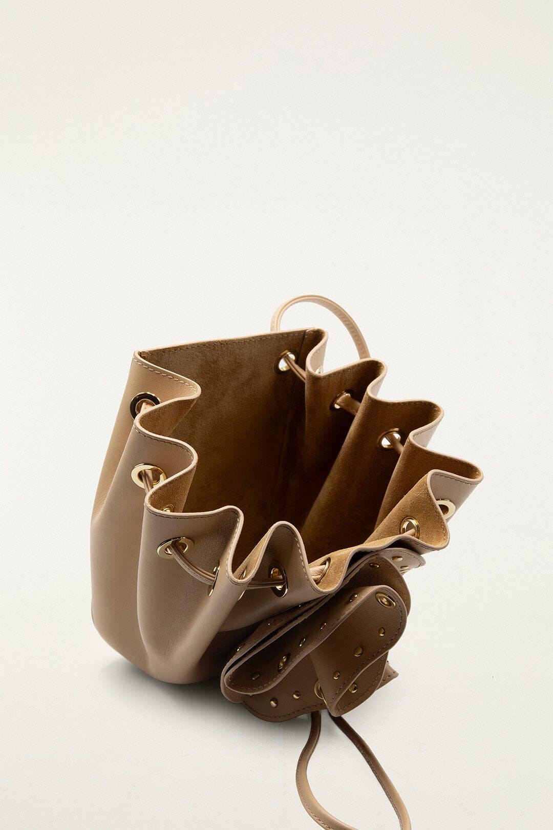 Cream Leather Studded Crossbody Flower Bag - 3