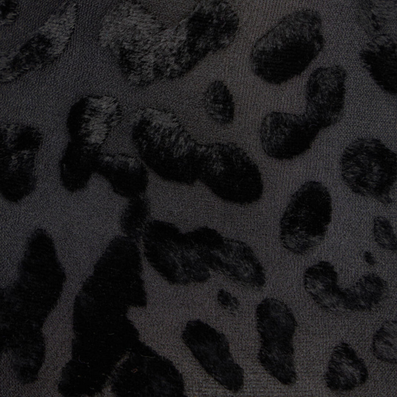 Black slippers with Jaguar skin print 4